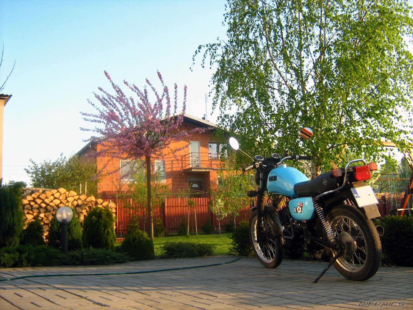 Bike Photo 1677161