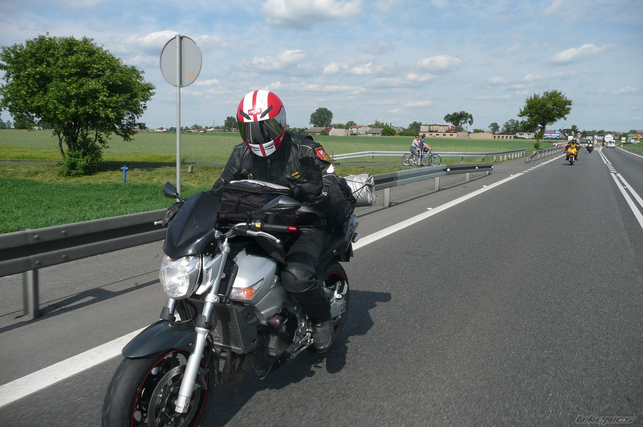Bike Photo 1677262