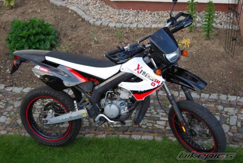 Photo 1677296