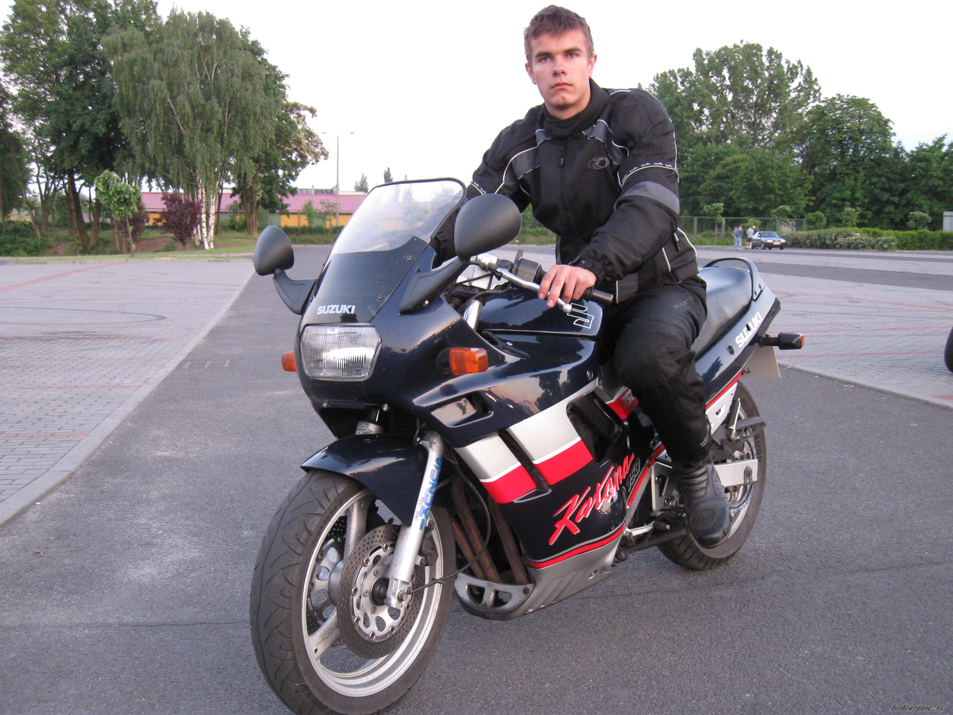 Bike Photo 1677369