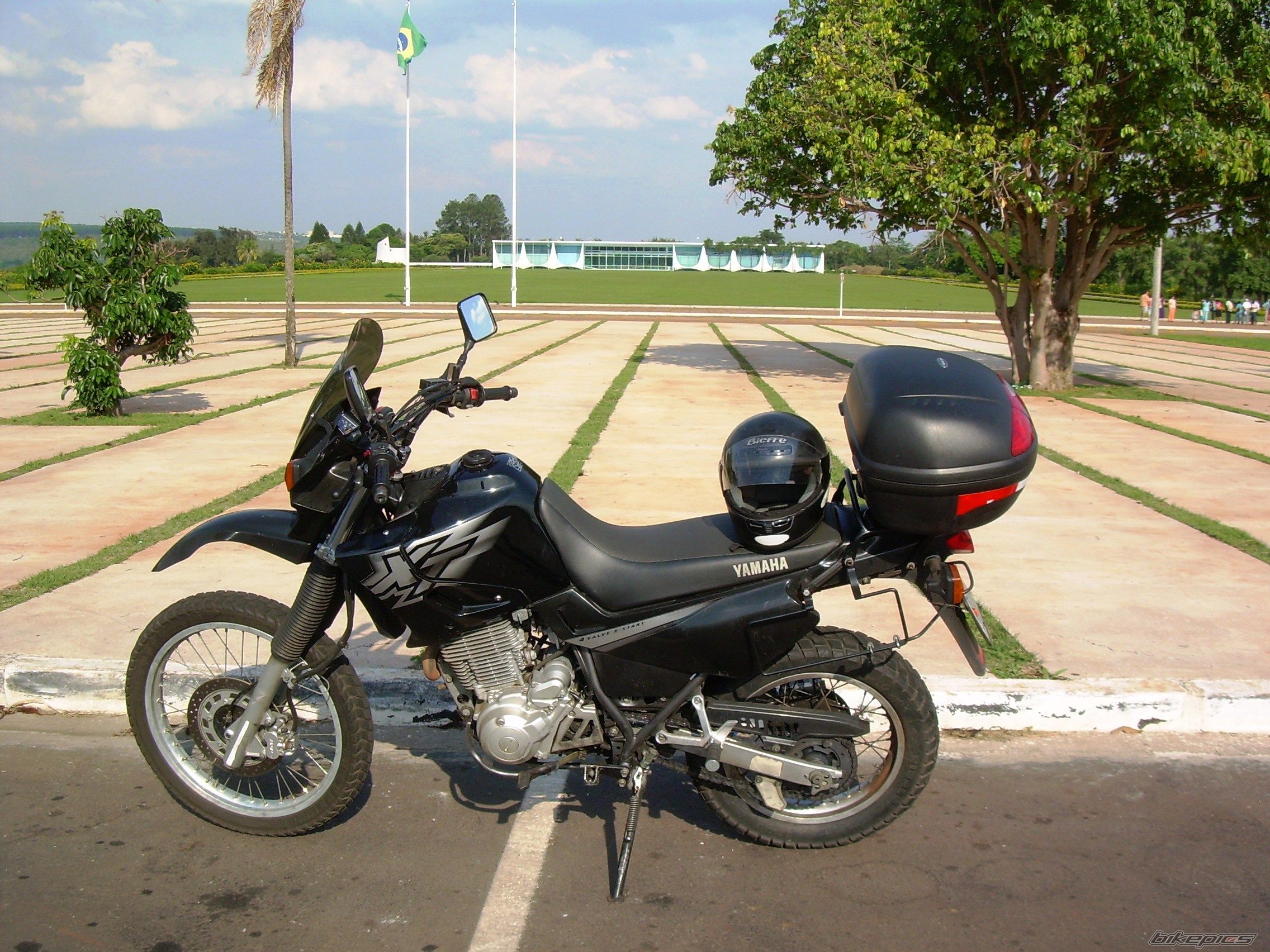 Photo 1677443