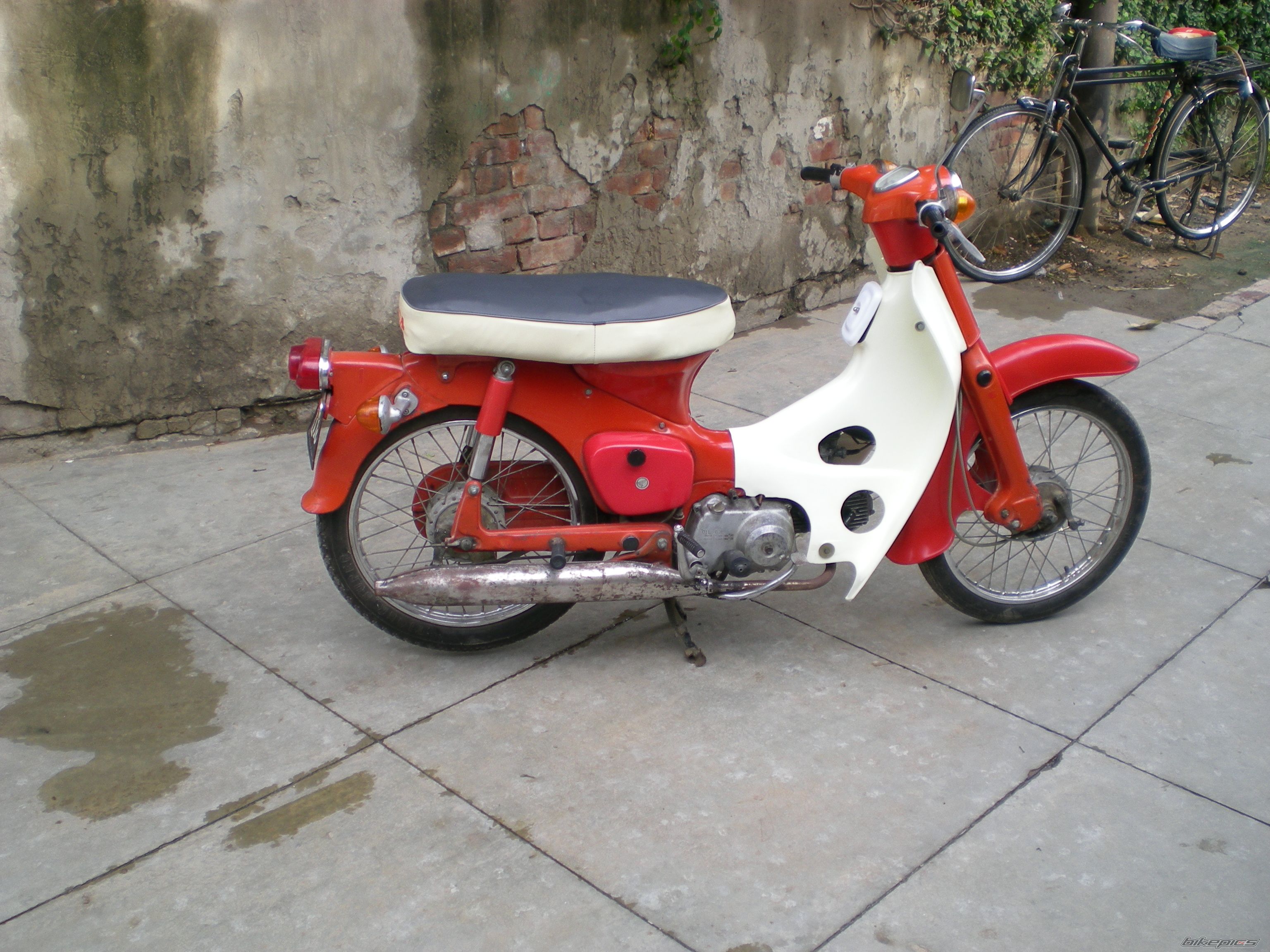 Bike Photo 1677648