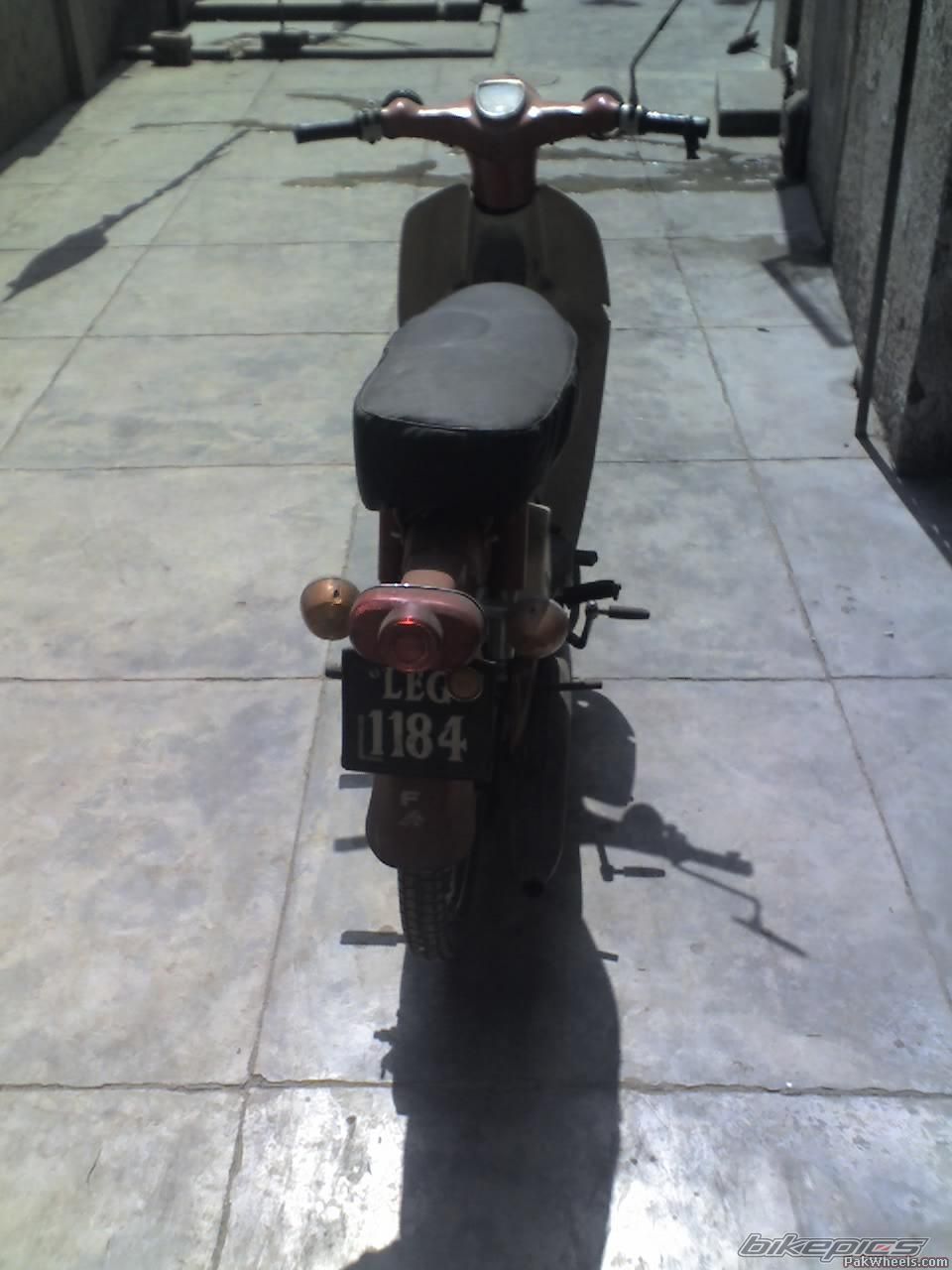 Photo 1677651