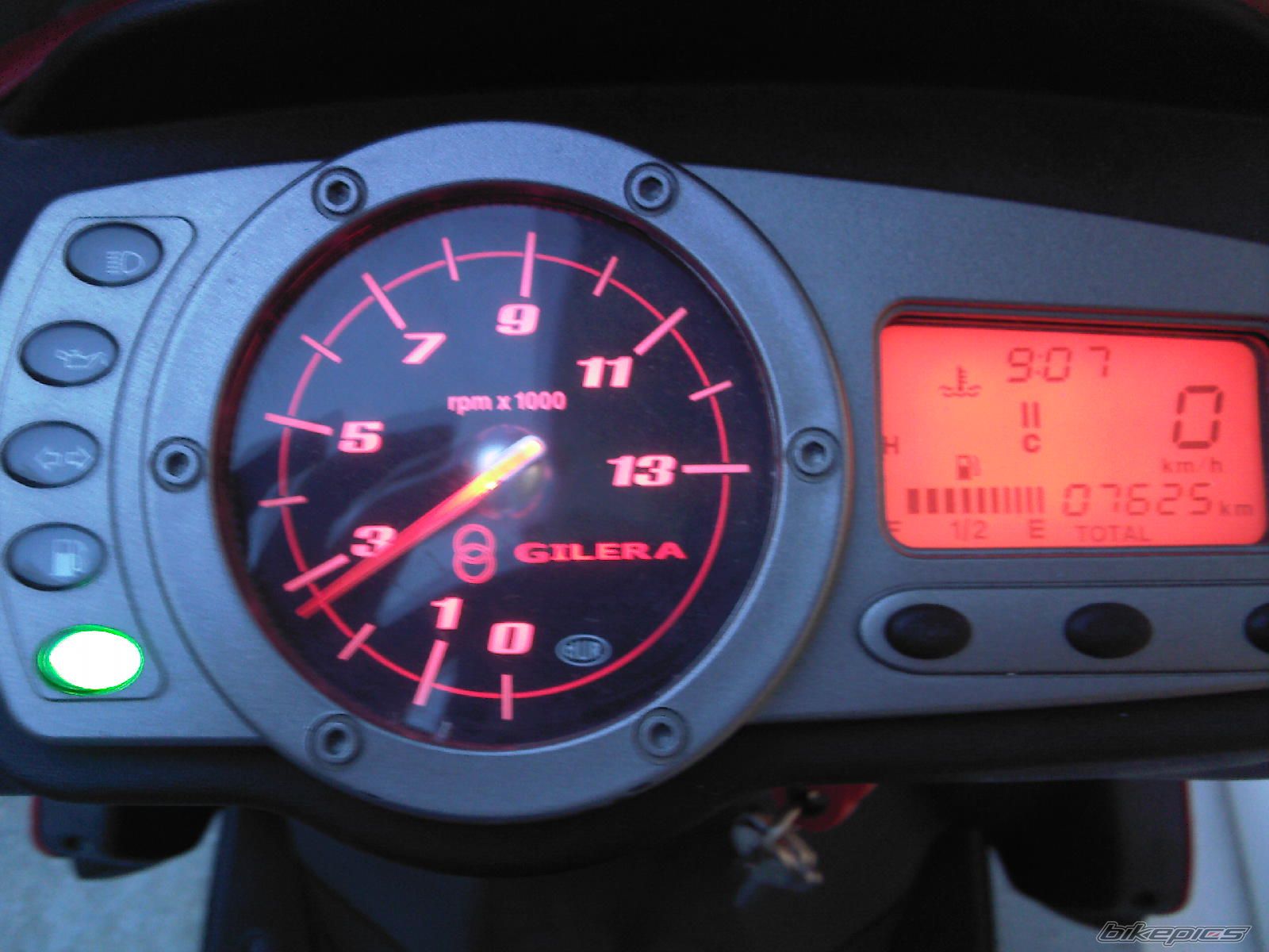 Photo 1677713