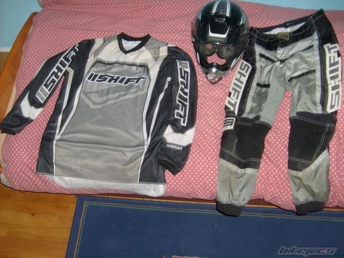 Photo 1677752