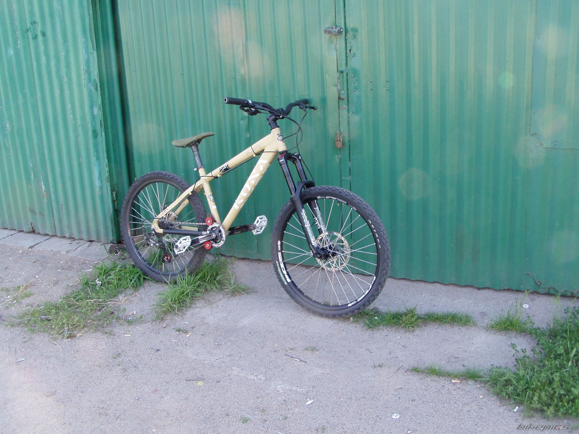 Bike Photo 1678123