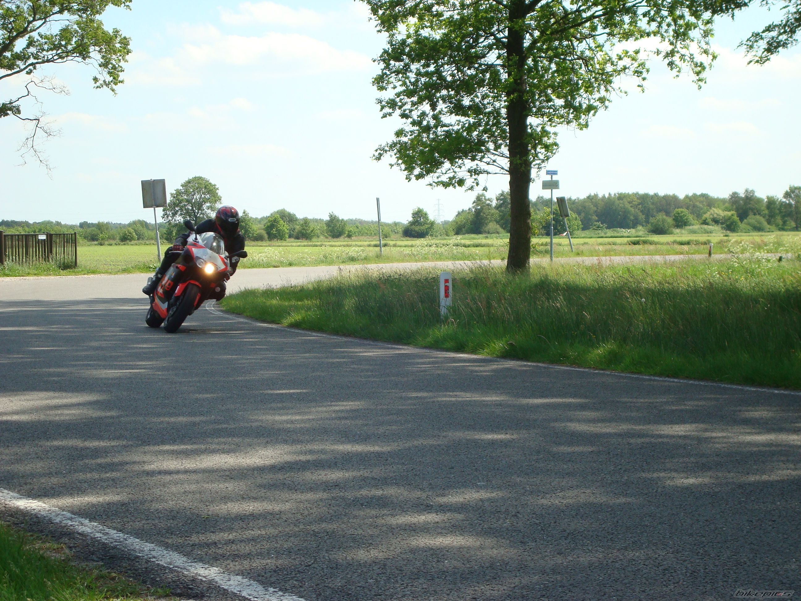 Photo 1678142