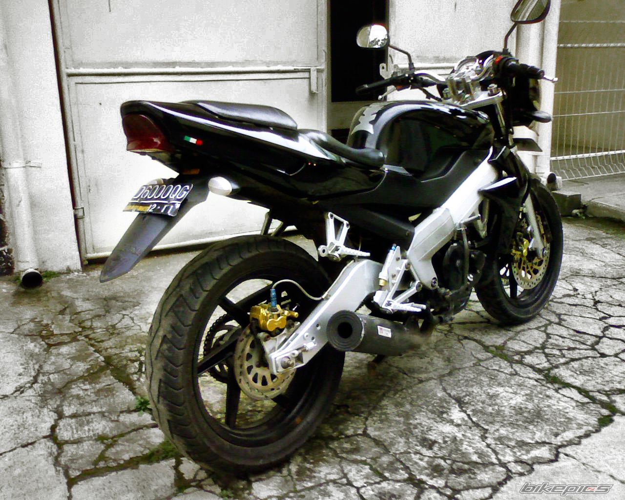 Bike Photo 1679665