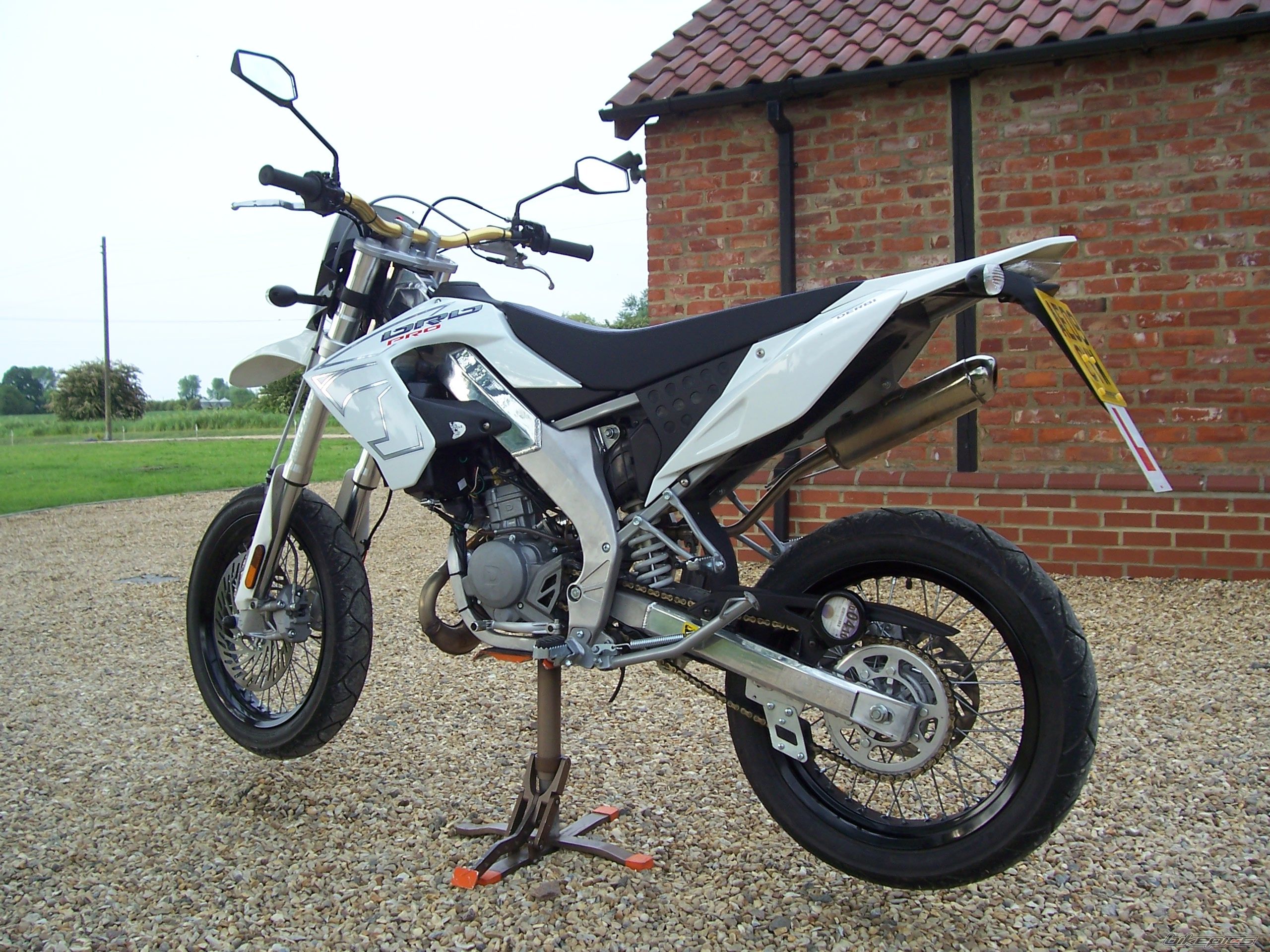 Bike Photo 1680610