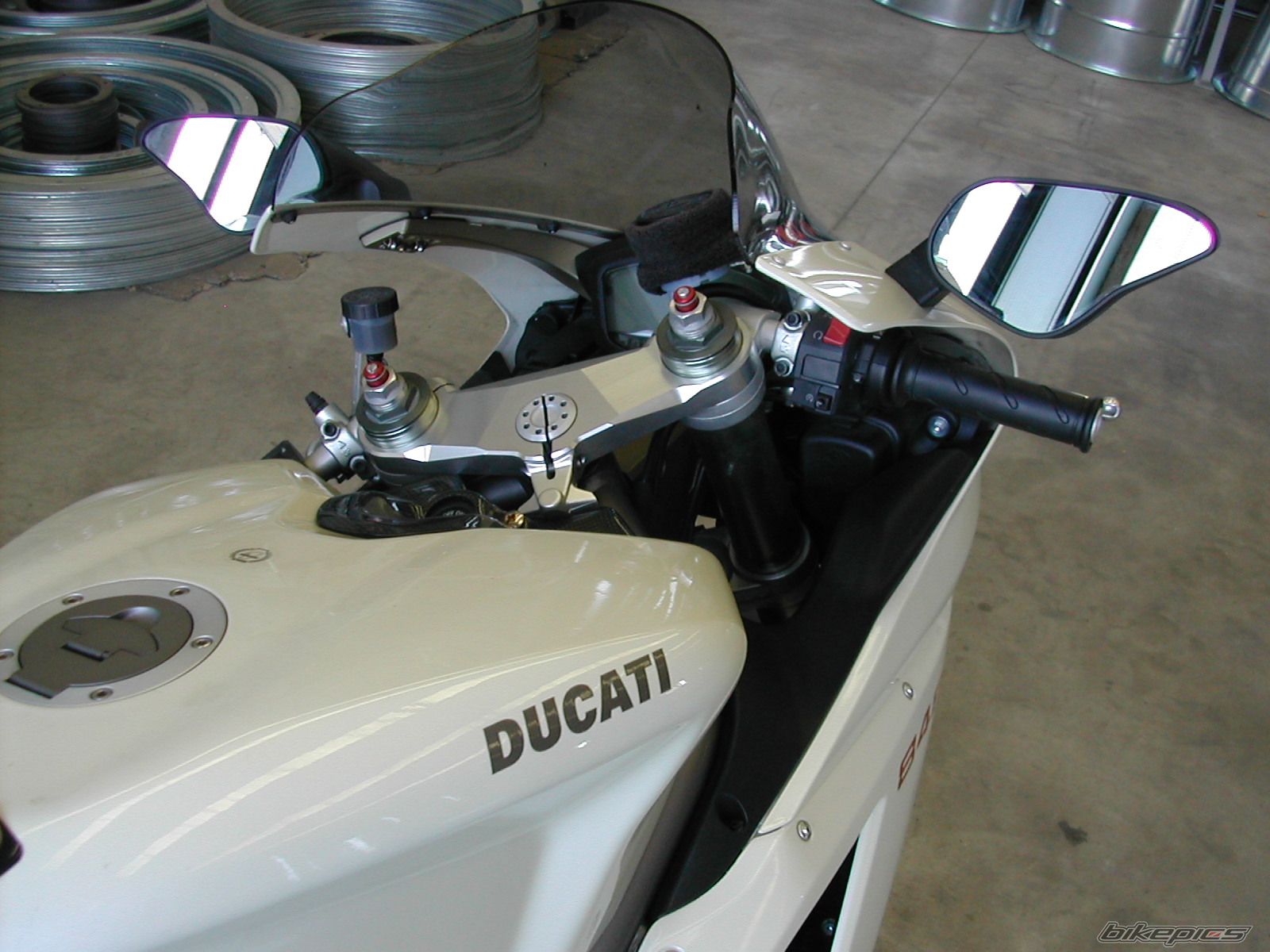 Bike Photo 1680689