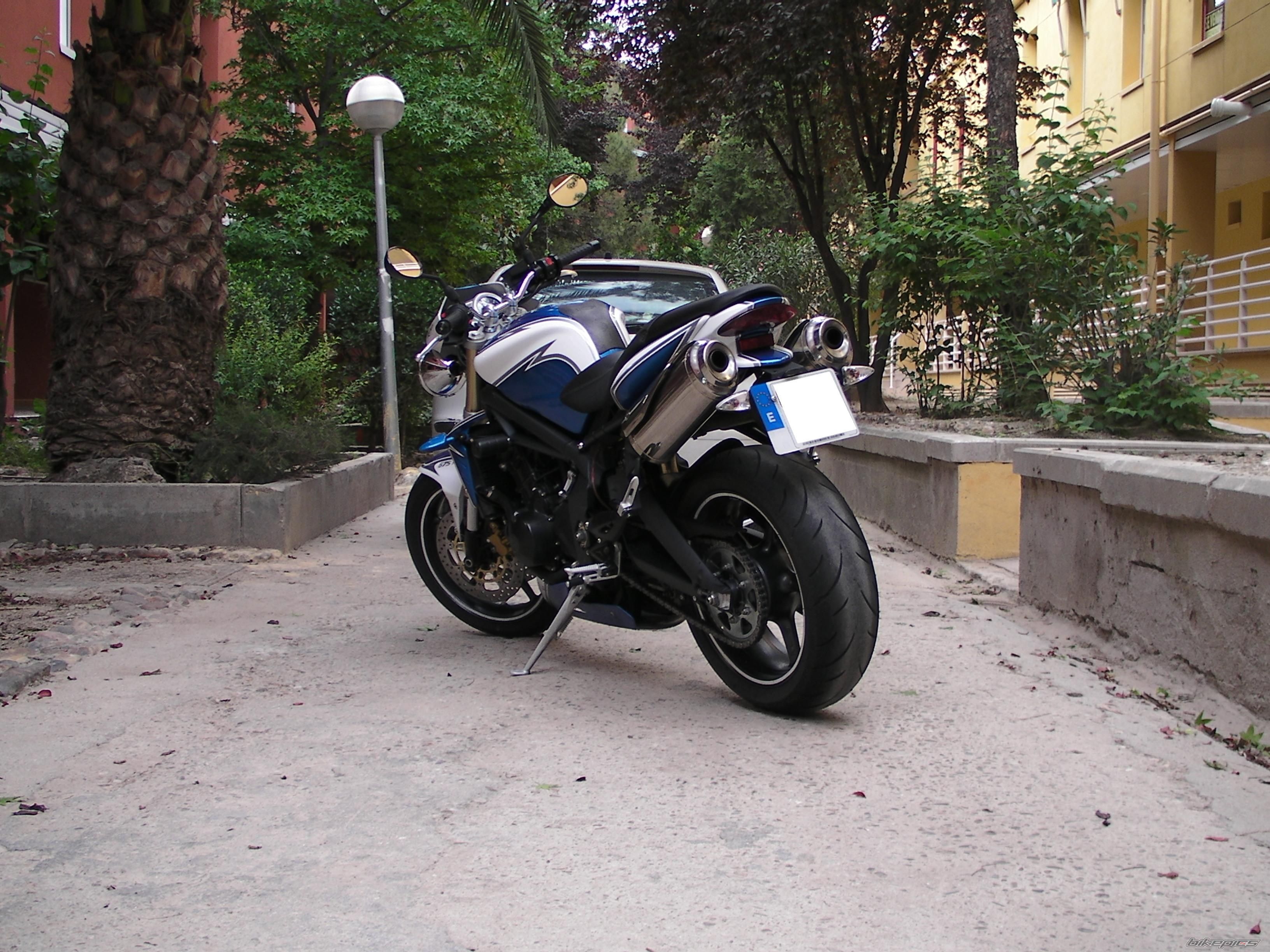 Photo 1681248