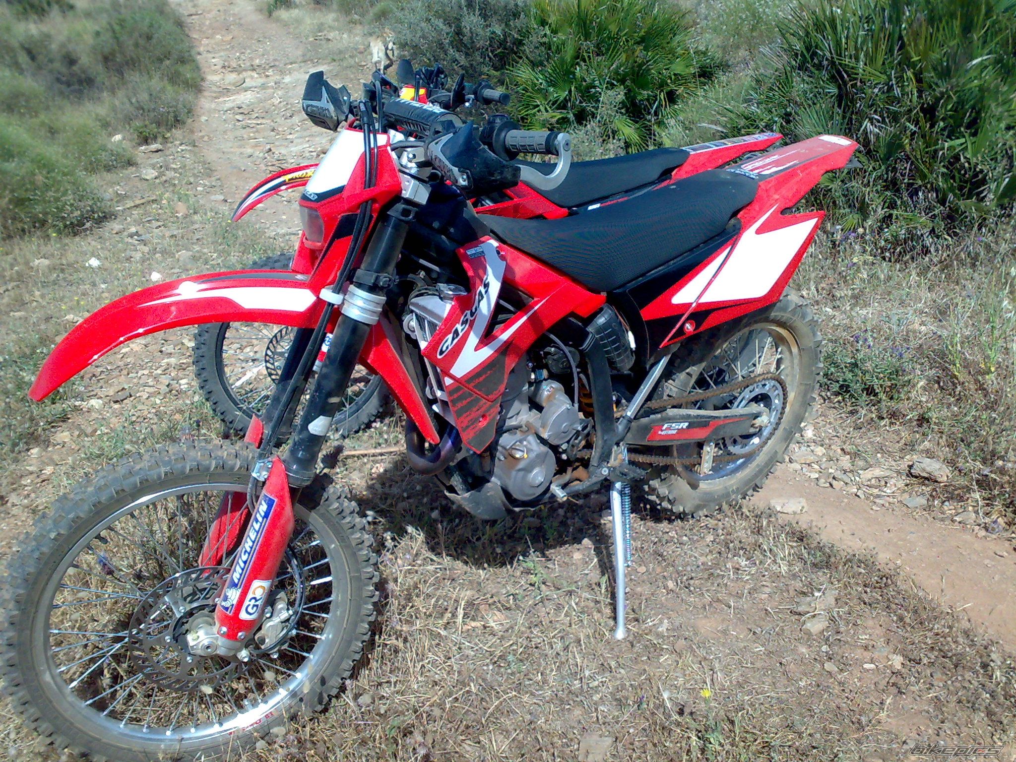 Bike Photo 1681381