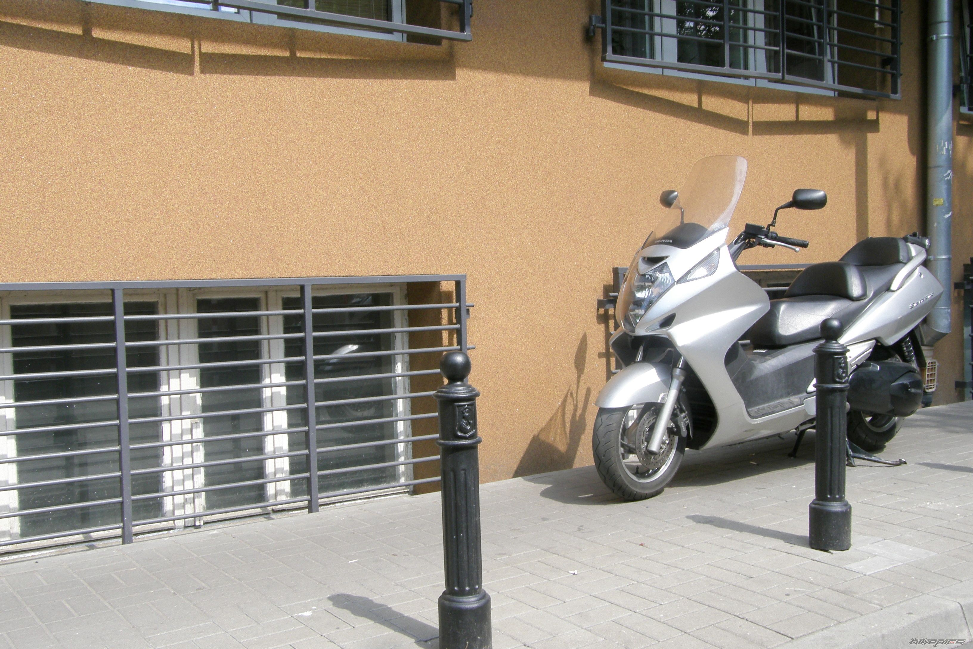Photo 1681429