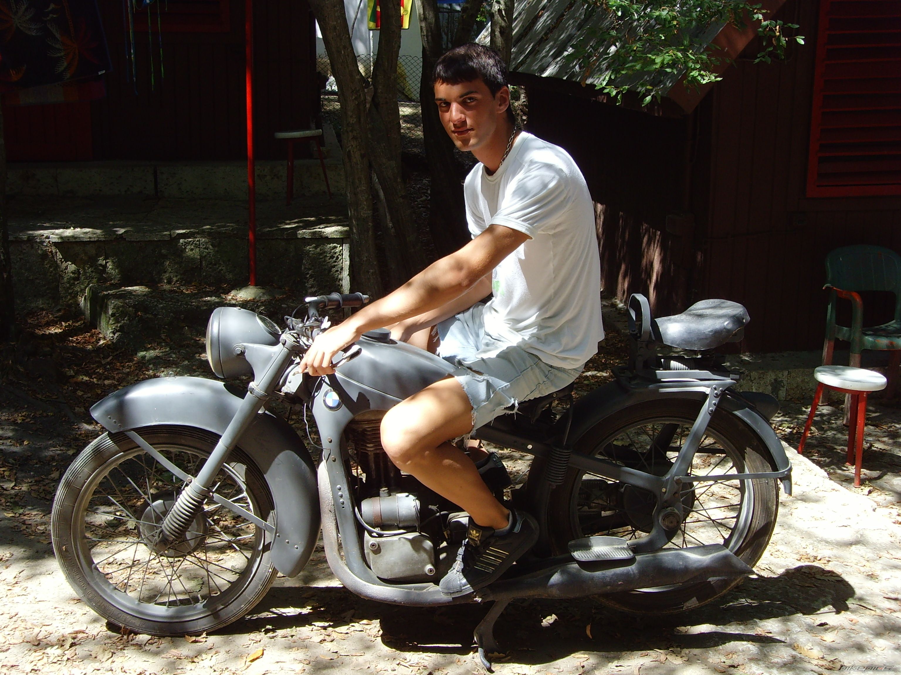 Bike Photo 1681888