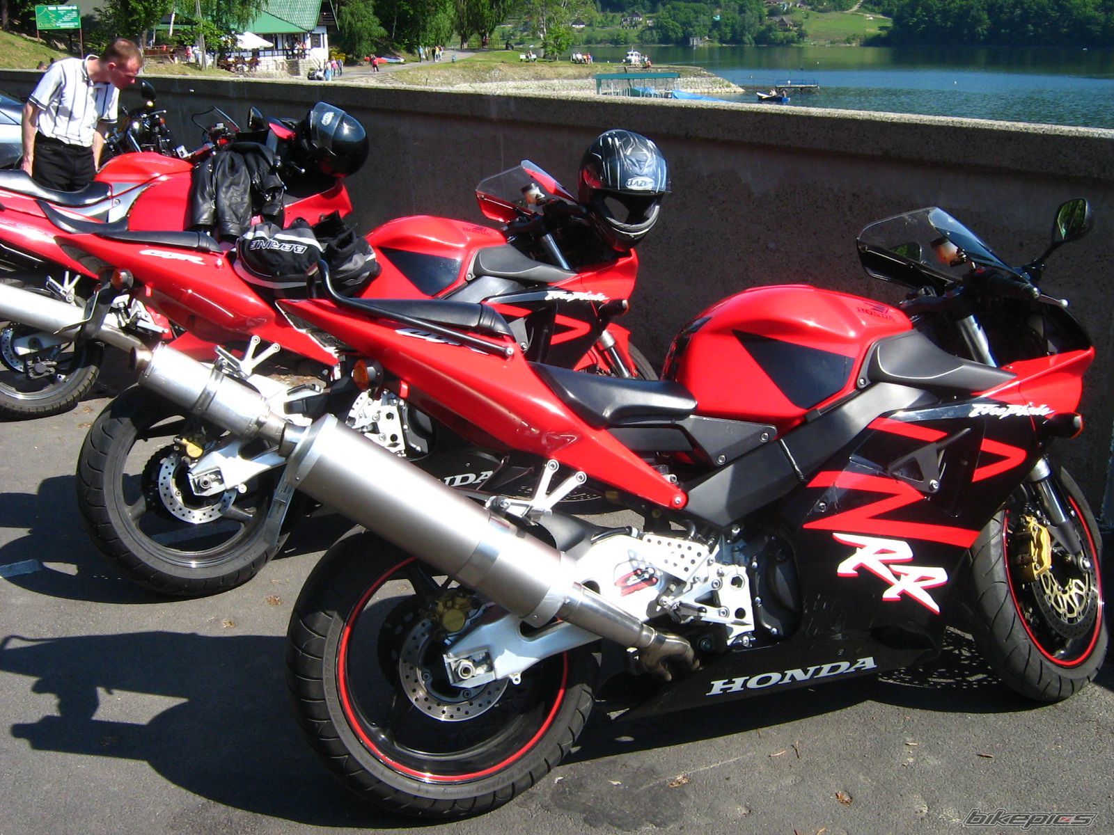 Photo 1682178