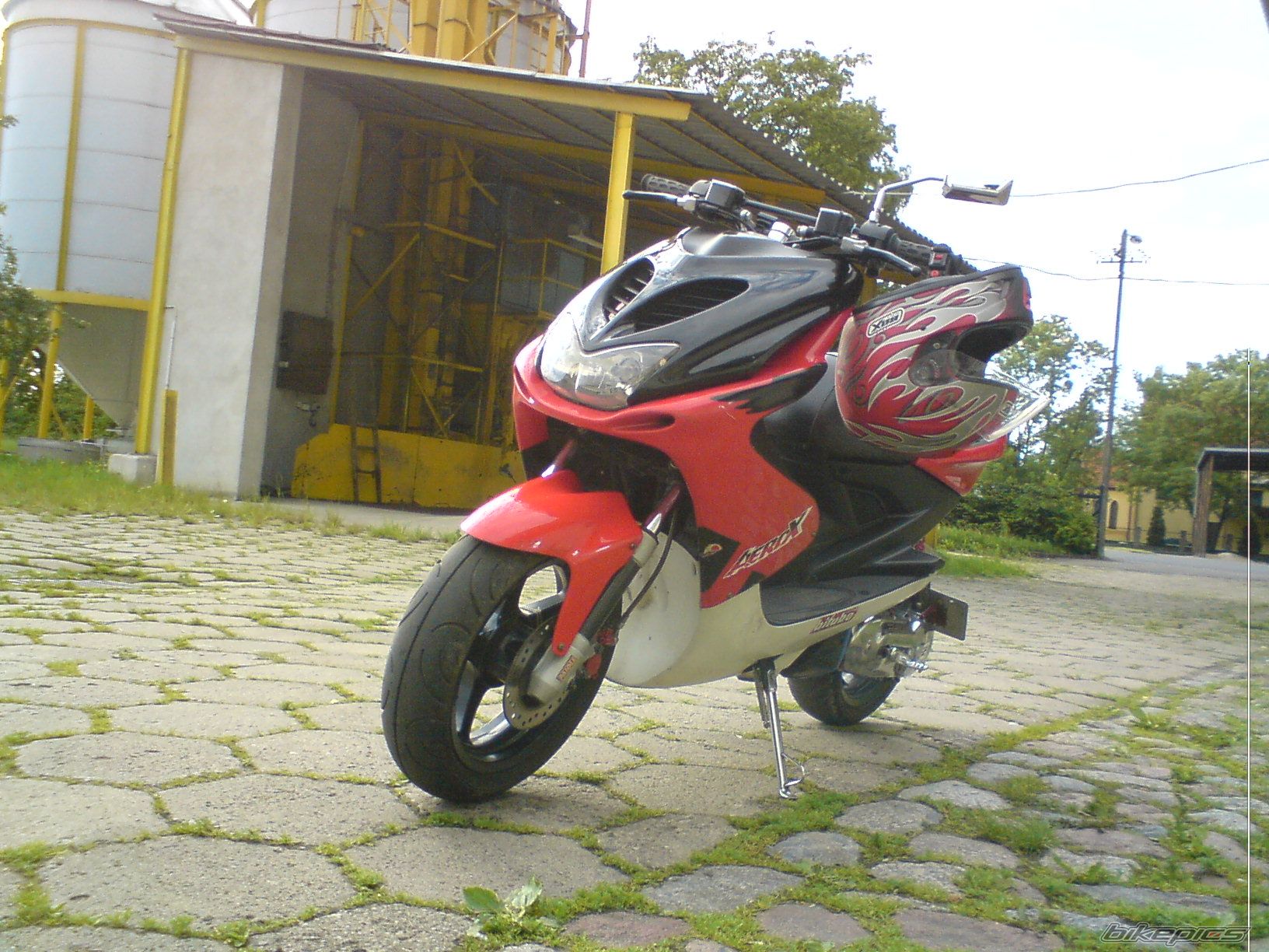 Bike Photo 1682237