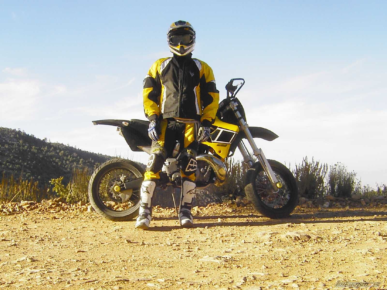 Bike Photo 1682308