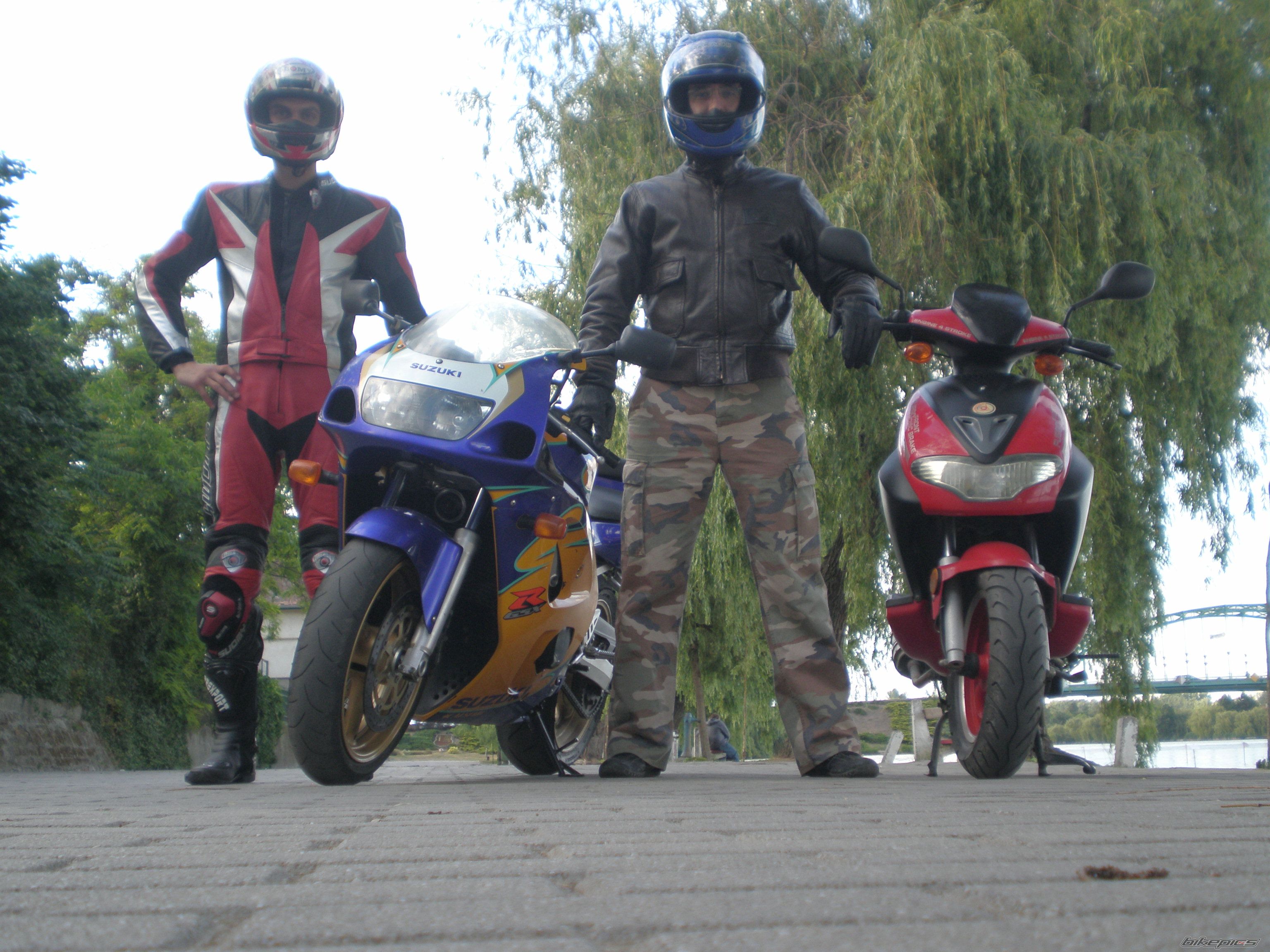 Bike Photo 1682372