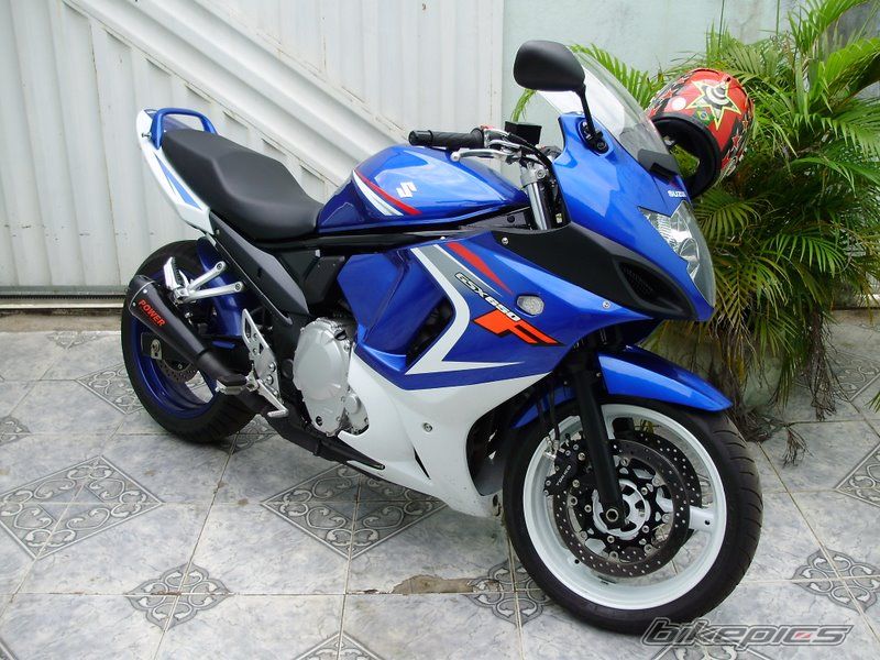 Photo 1682376