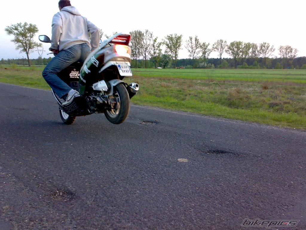 Photo 1682621