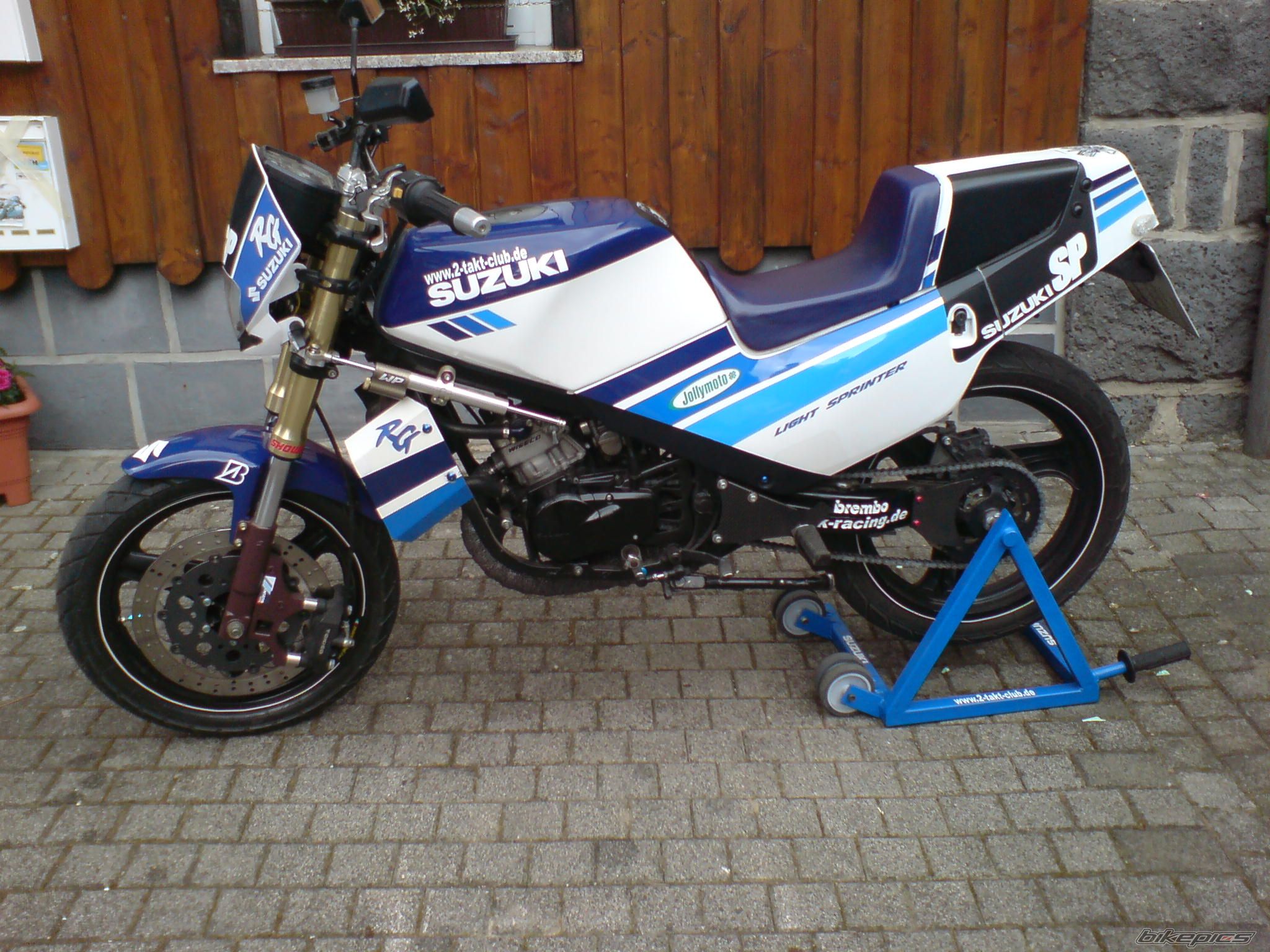 Photo 1682753