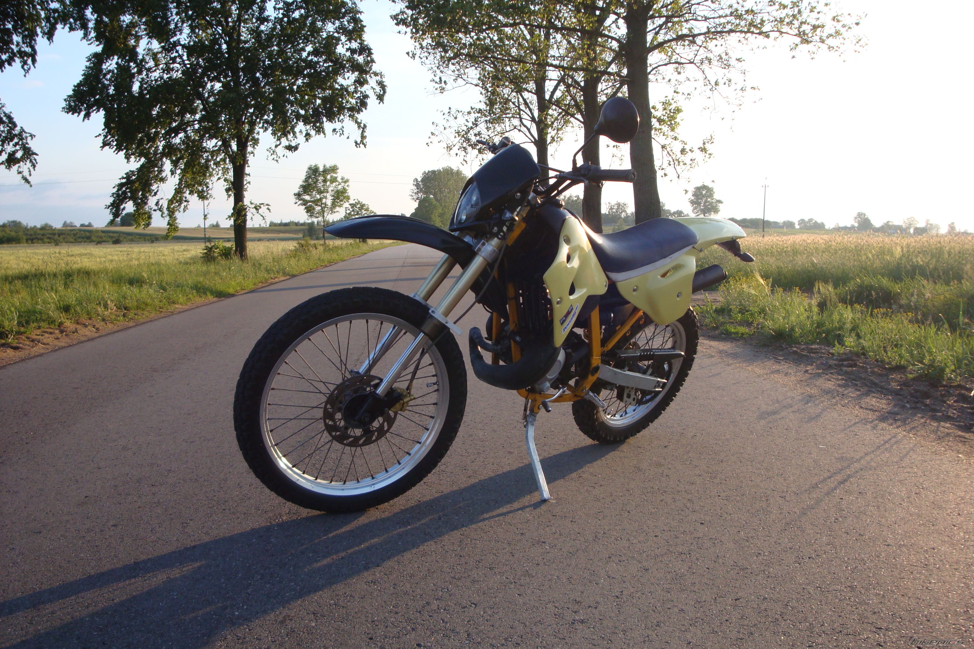 Bike Photo 1683169