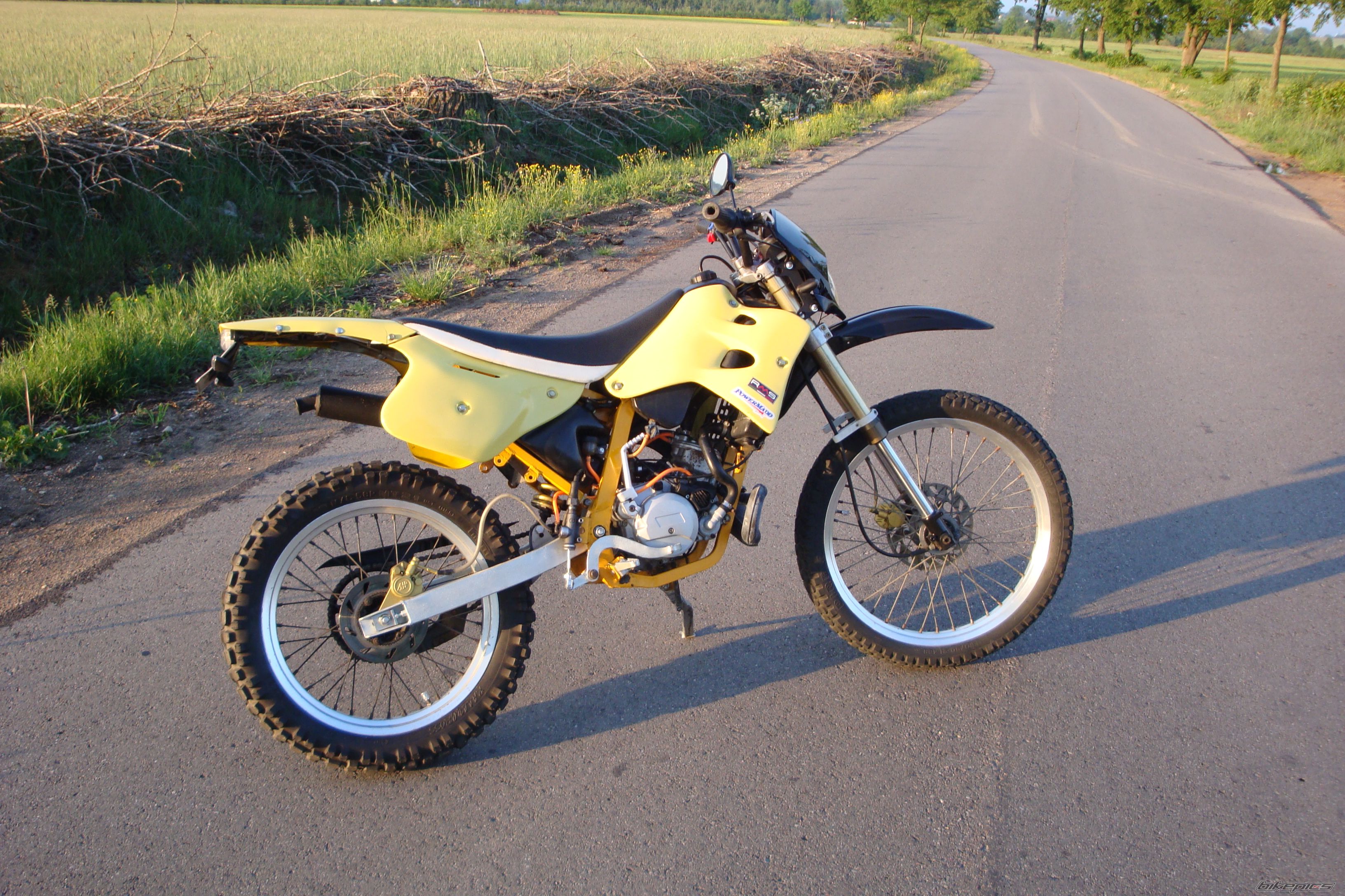 Bike Photo 1683179
