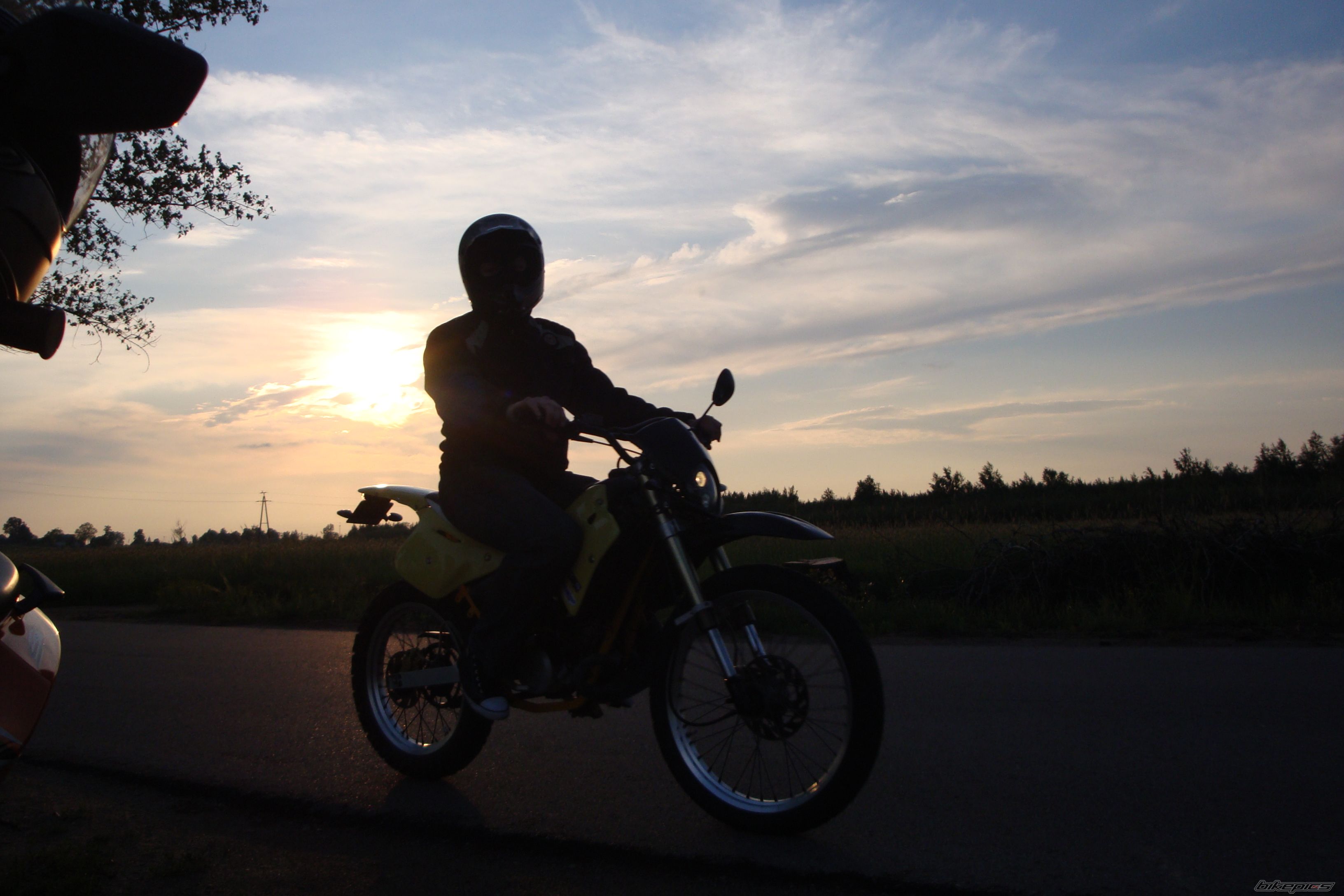 Bike Photo 1683185