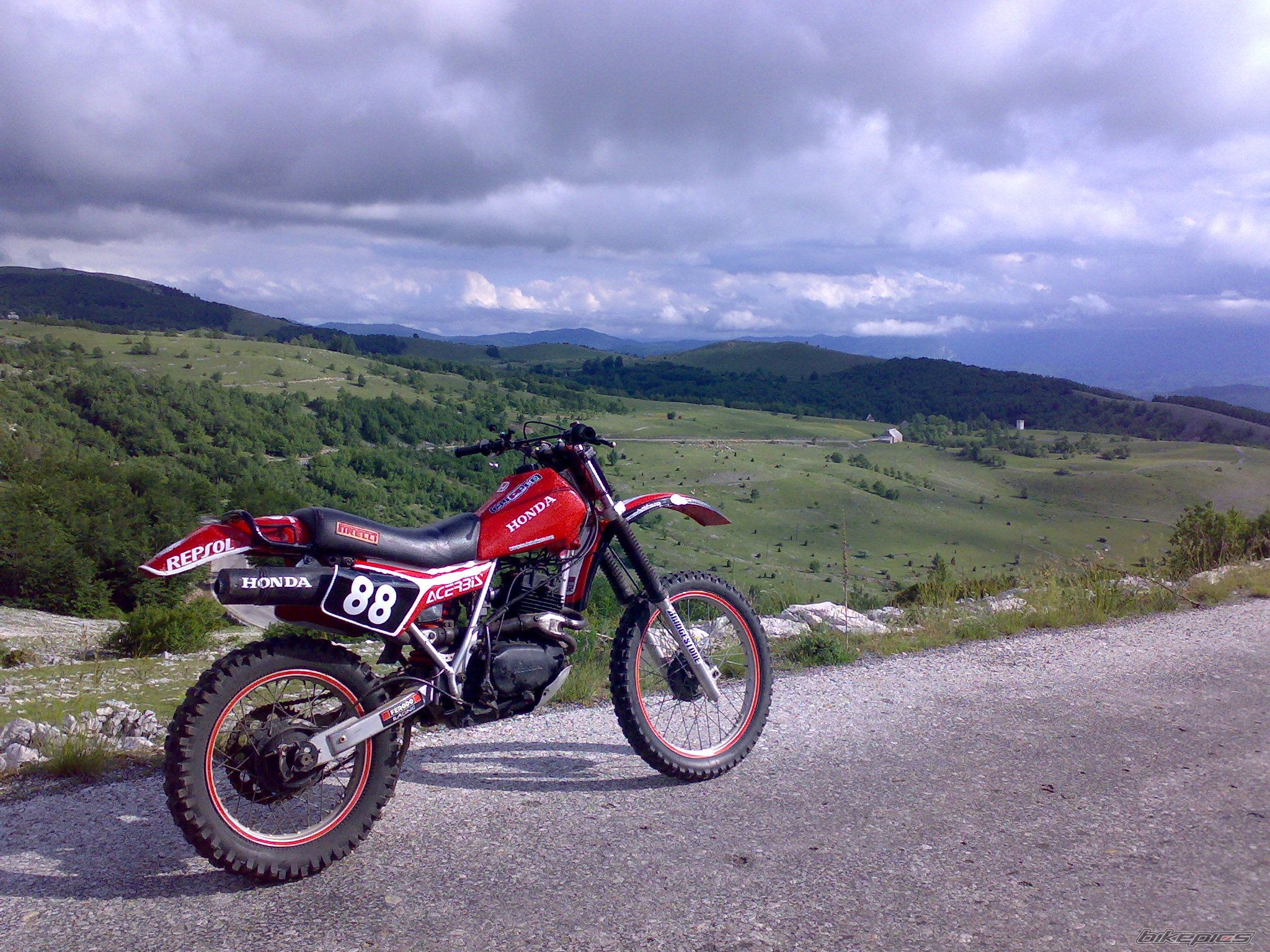 Photo 1683189
