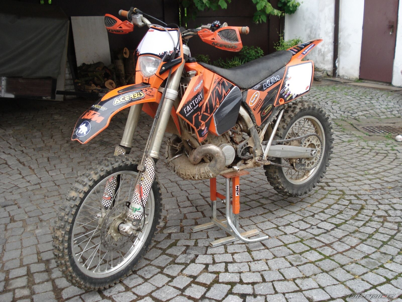 Photo 1683775