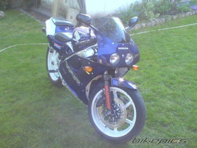 Photo 1683998