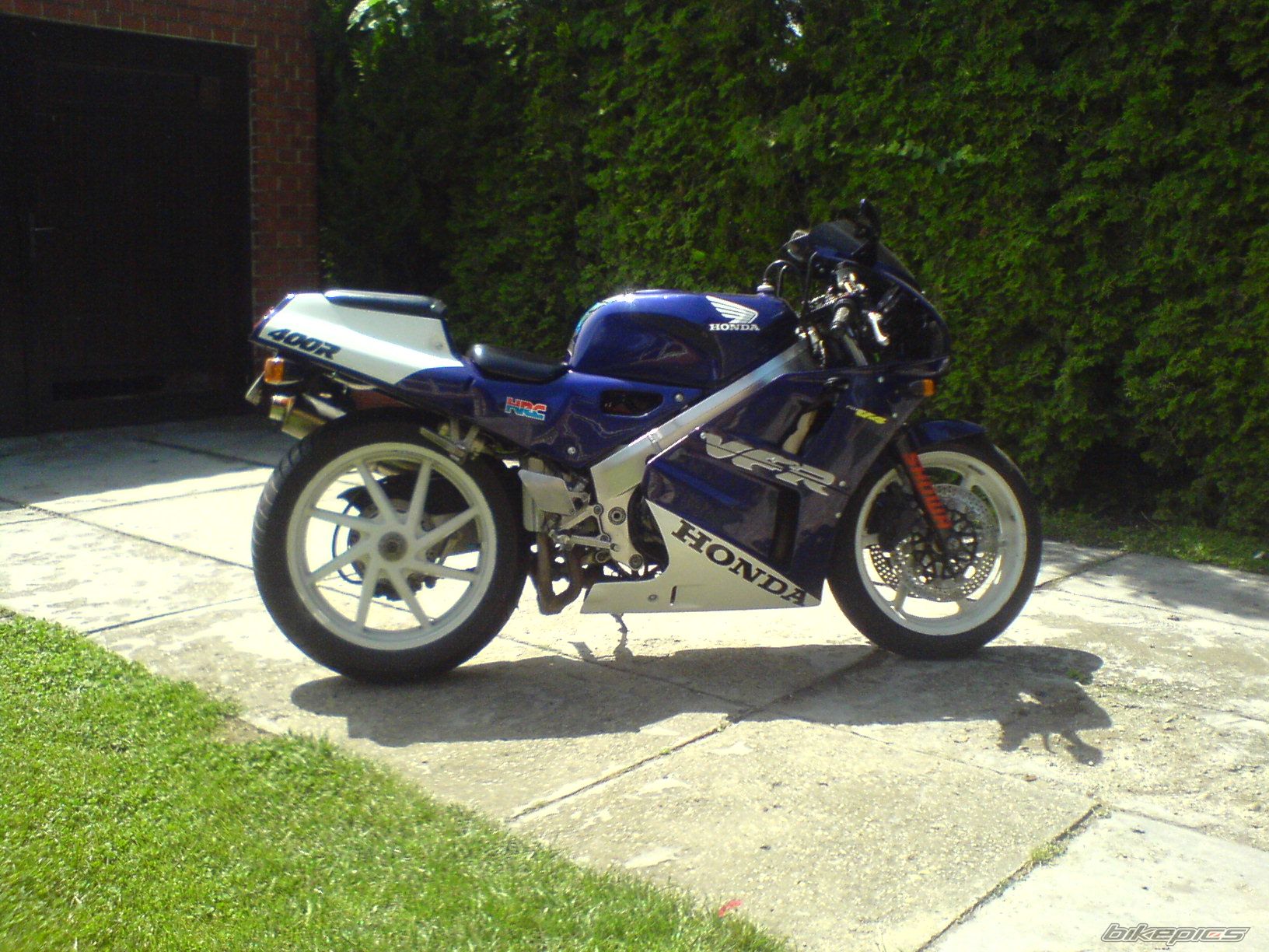 Photo 1684002