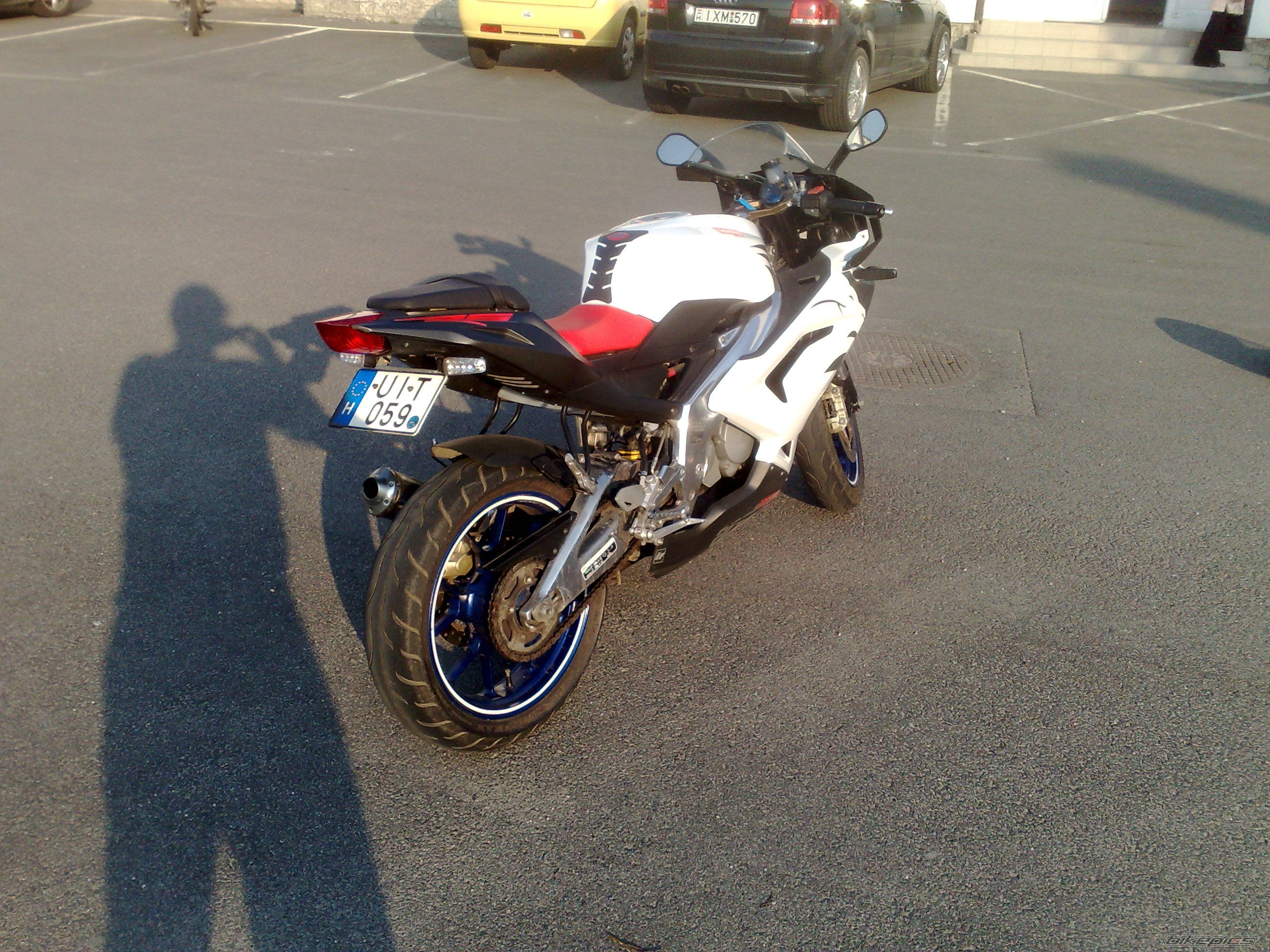 Photo 1684050