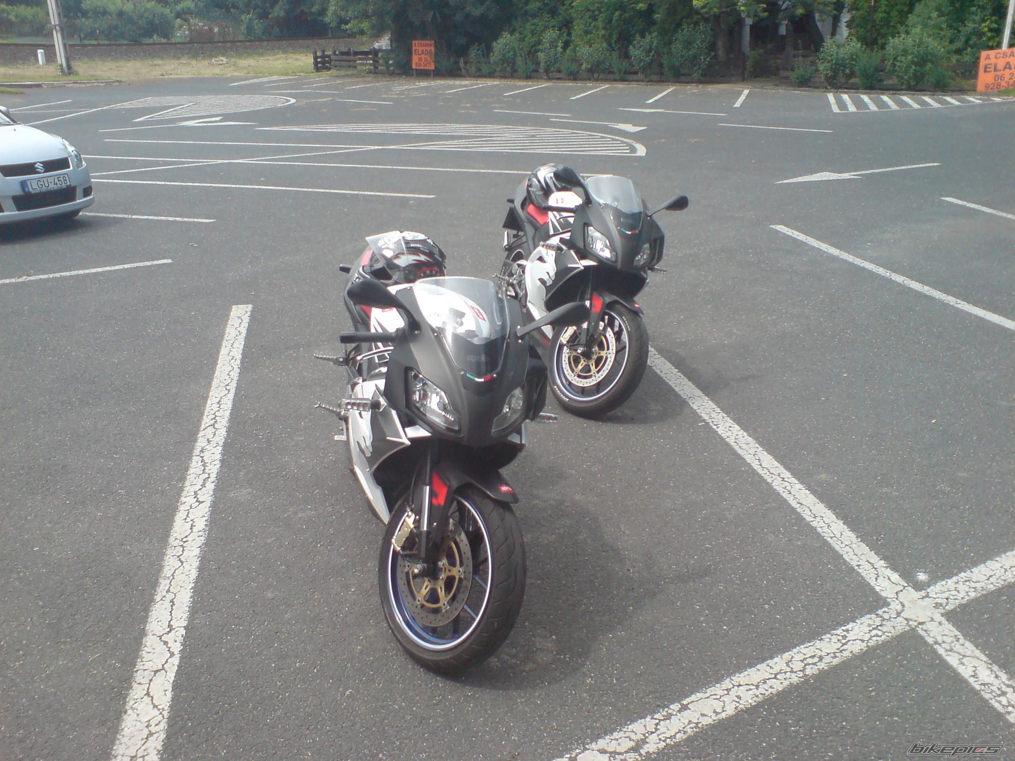 Photo 1684109