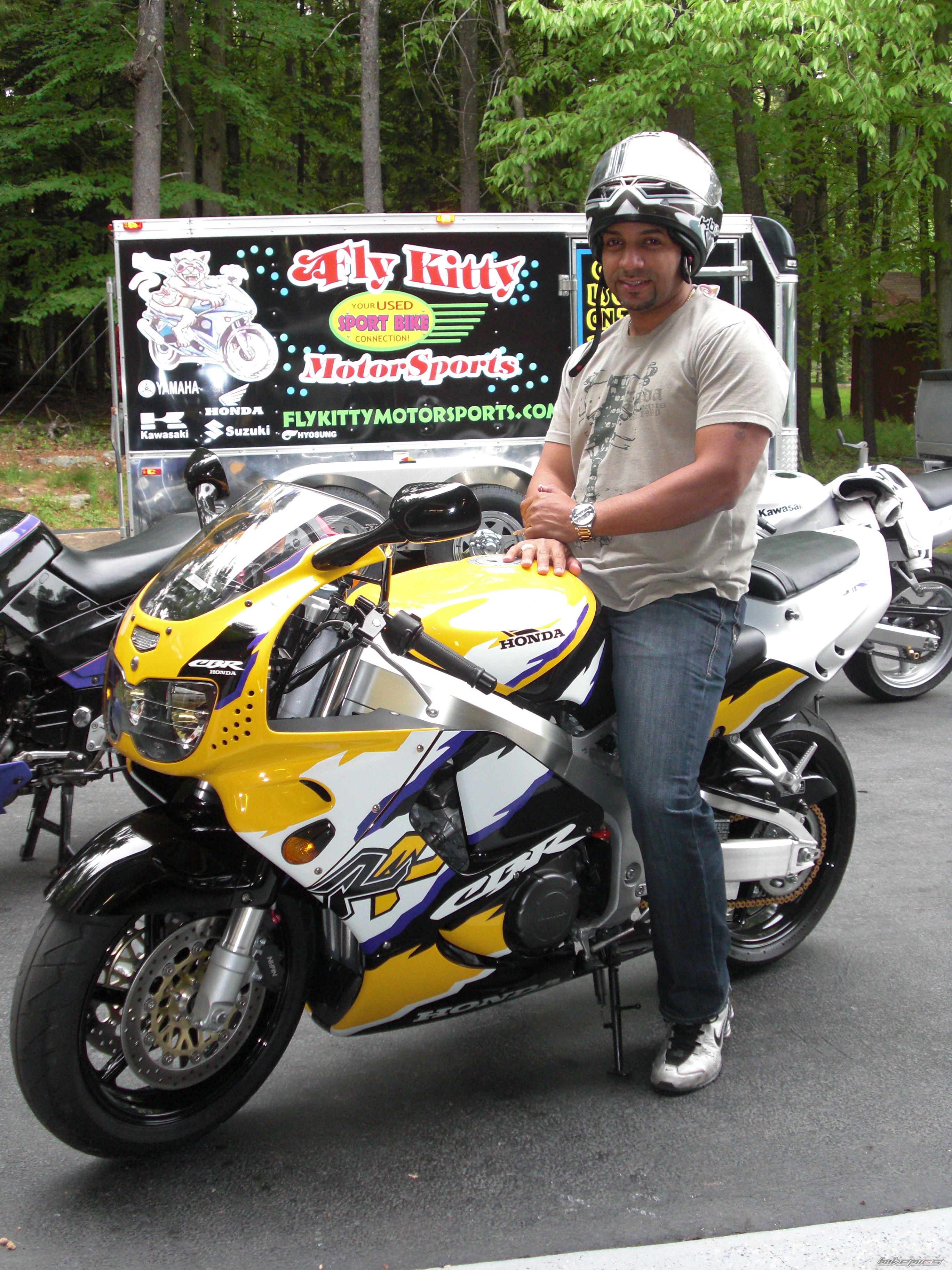 Bike Photo 1684412