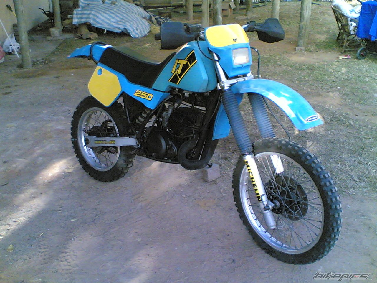 Bike Photo 1684479
