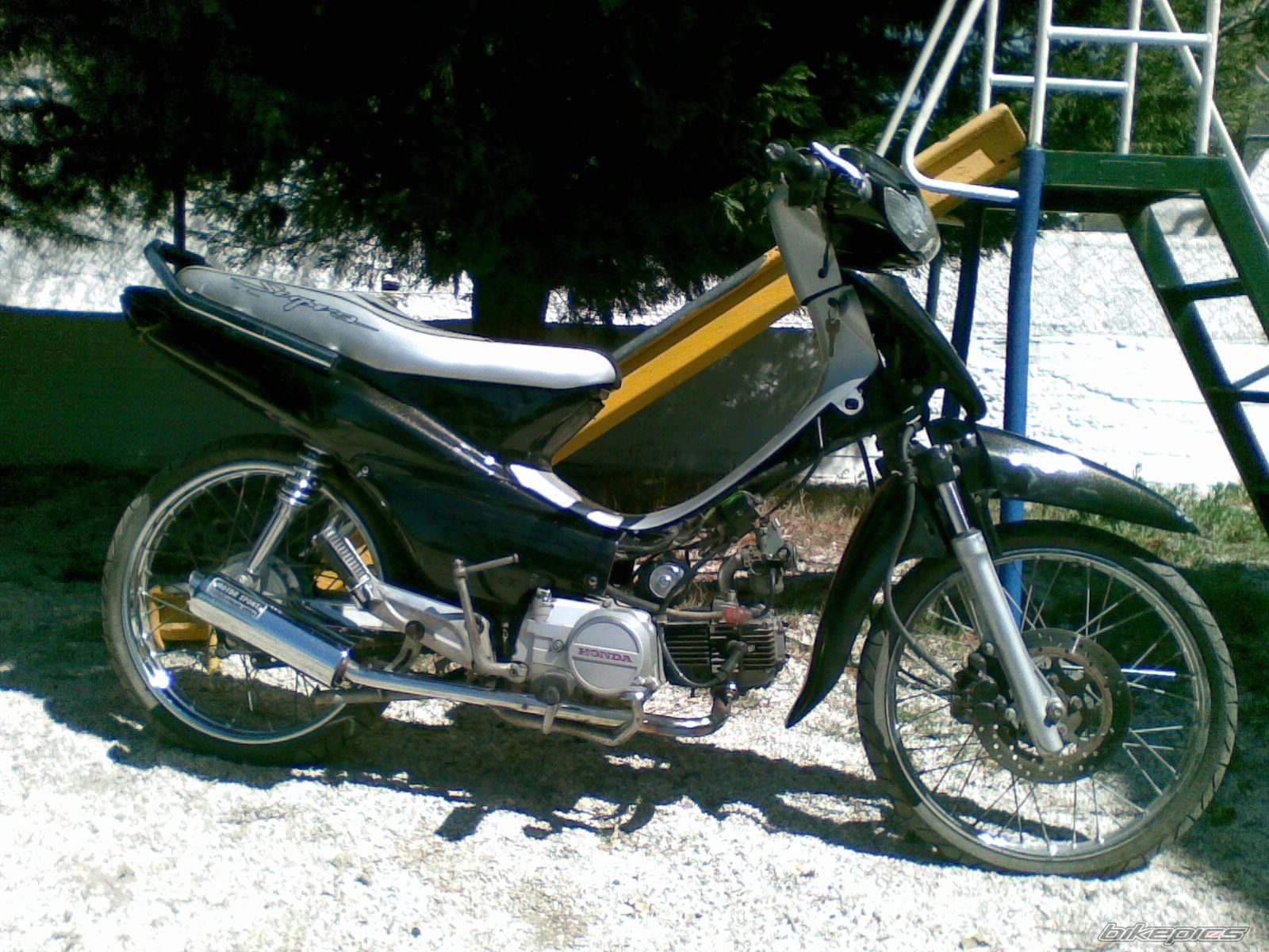 Bike Photo 1684776