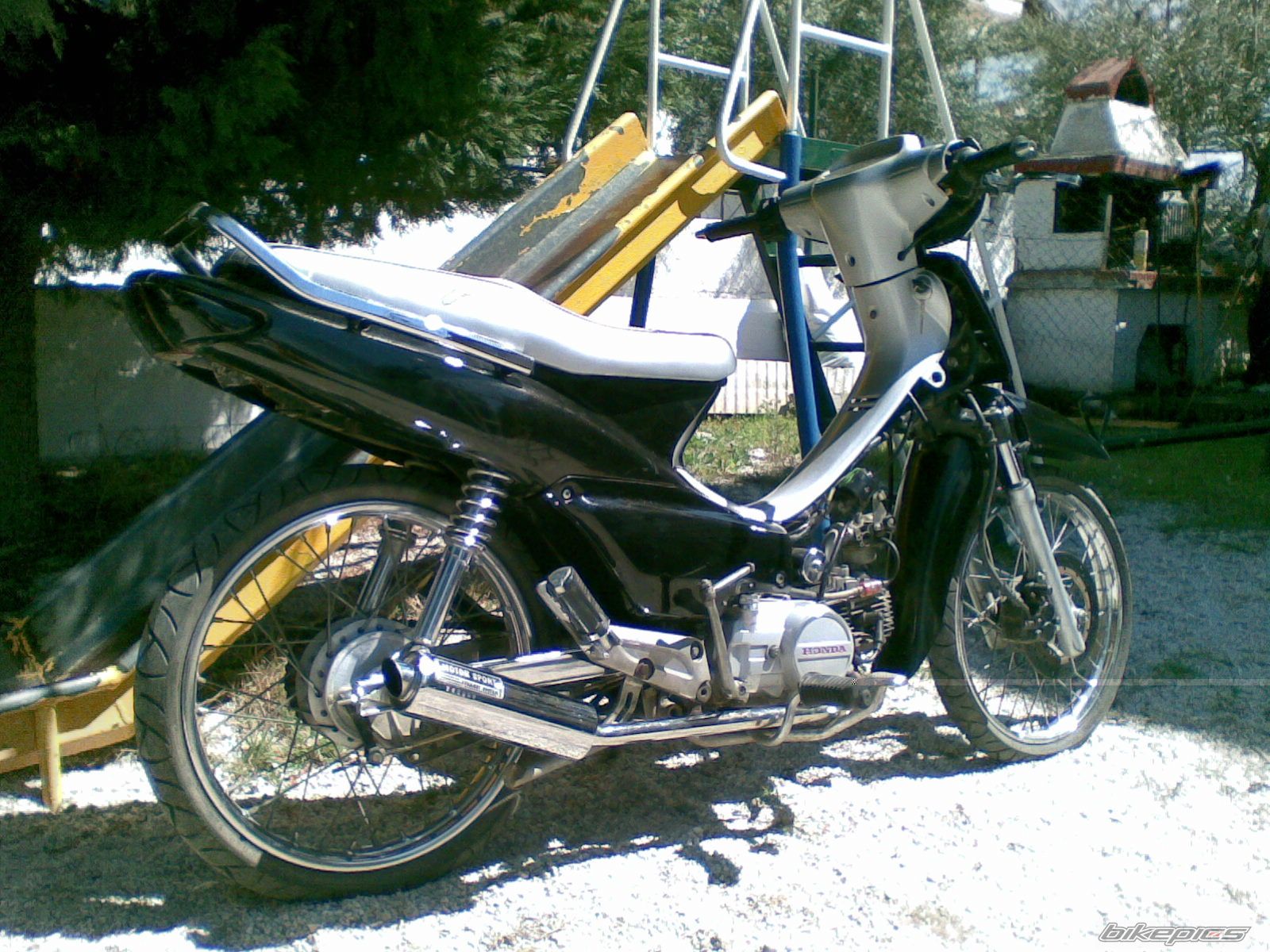Bike Photo 1684780