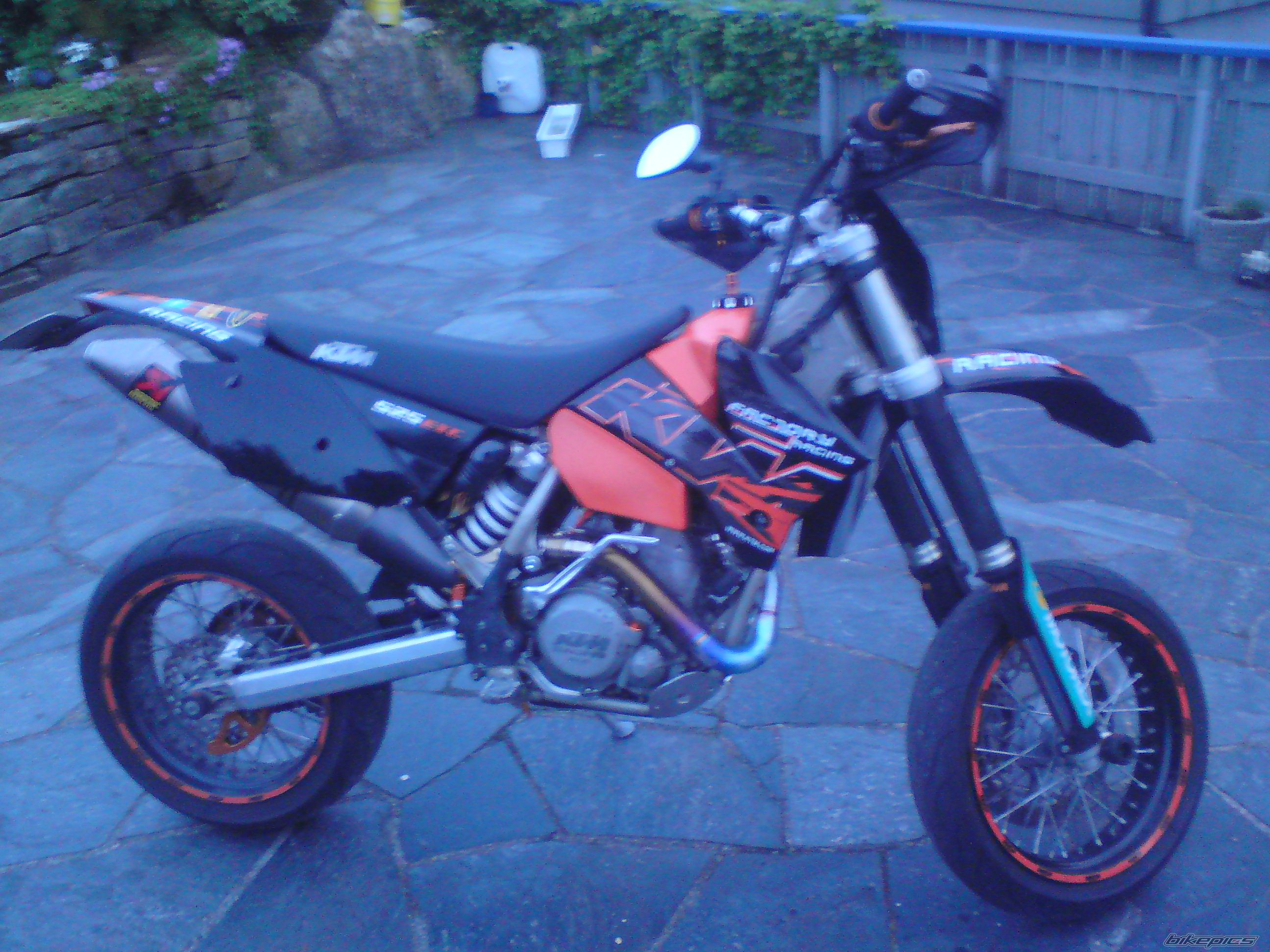 Bike Photo 1684878