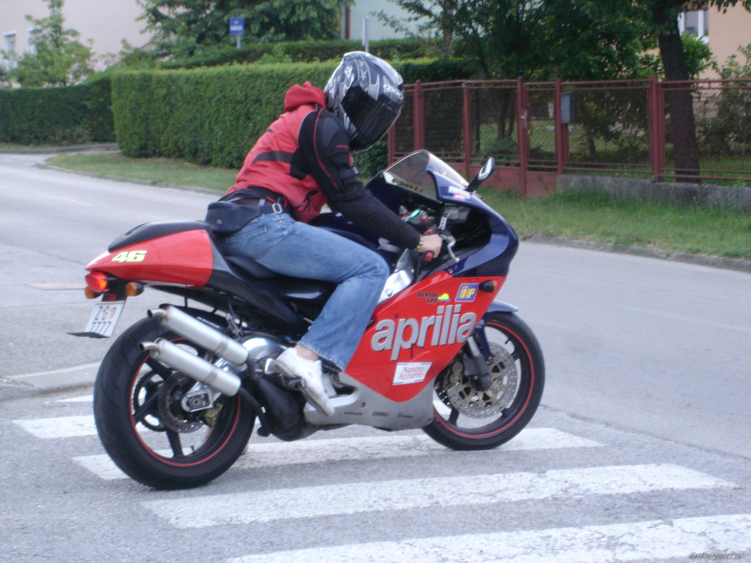 Bike Photo 1685708