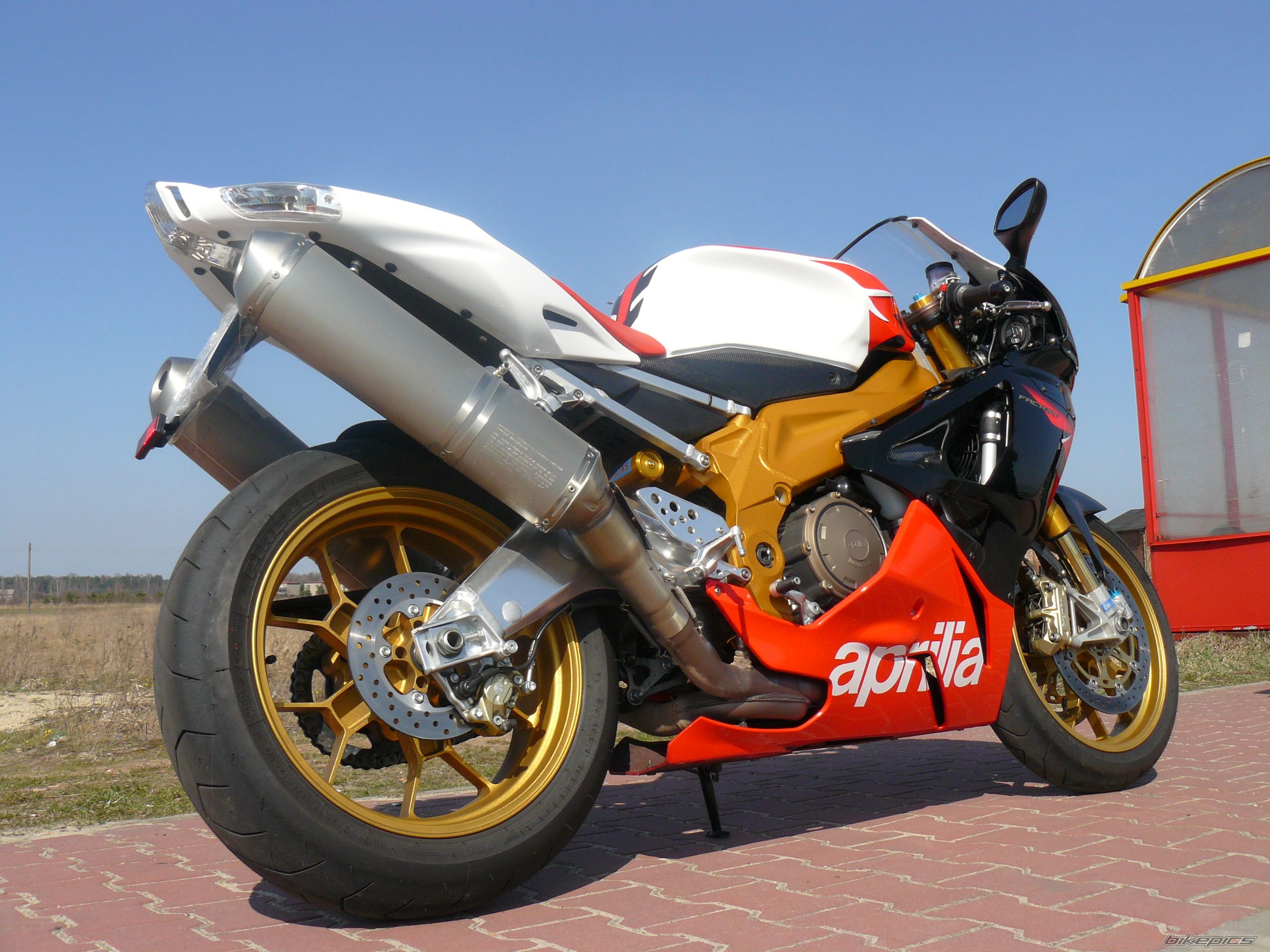 Bike Photo 1685747