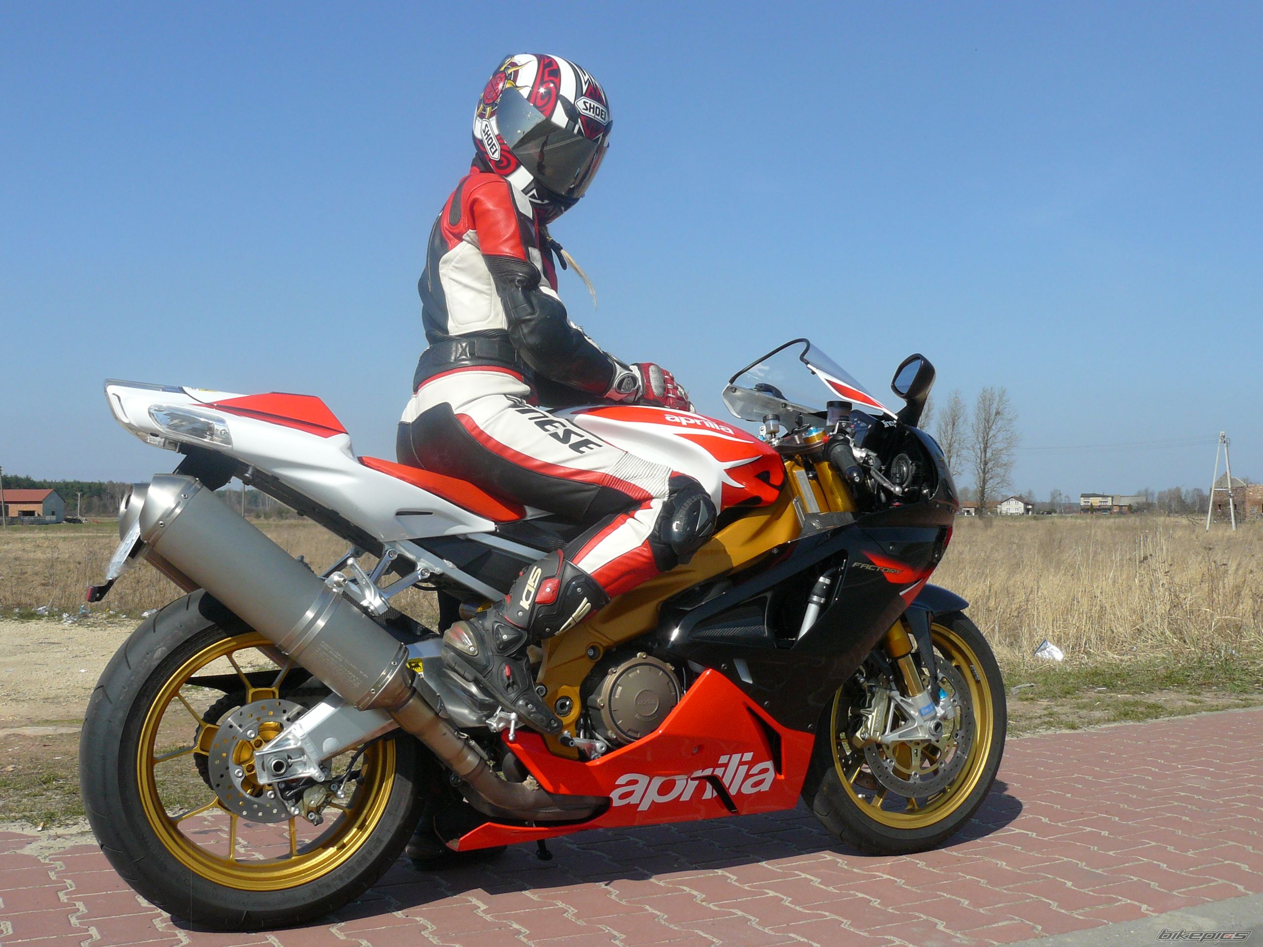 Bike Photo 1685749