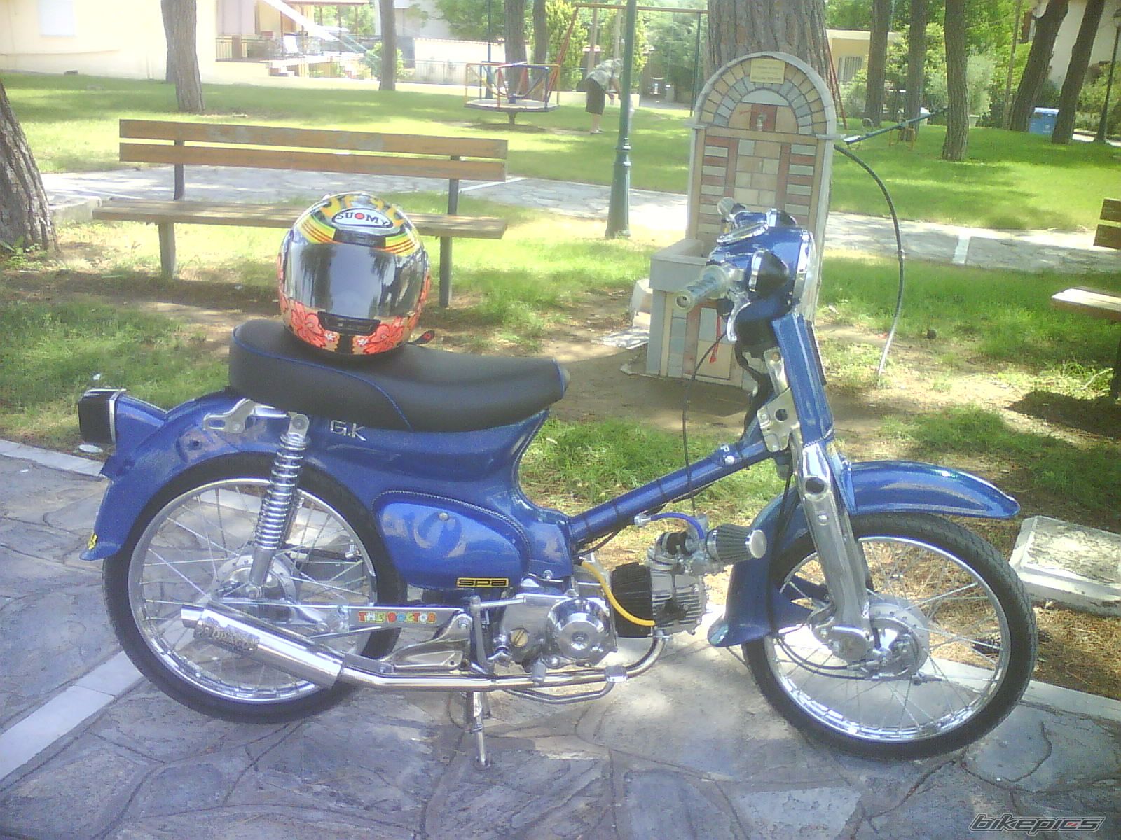 Bike Photo 1685829