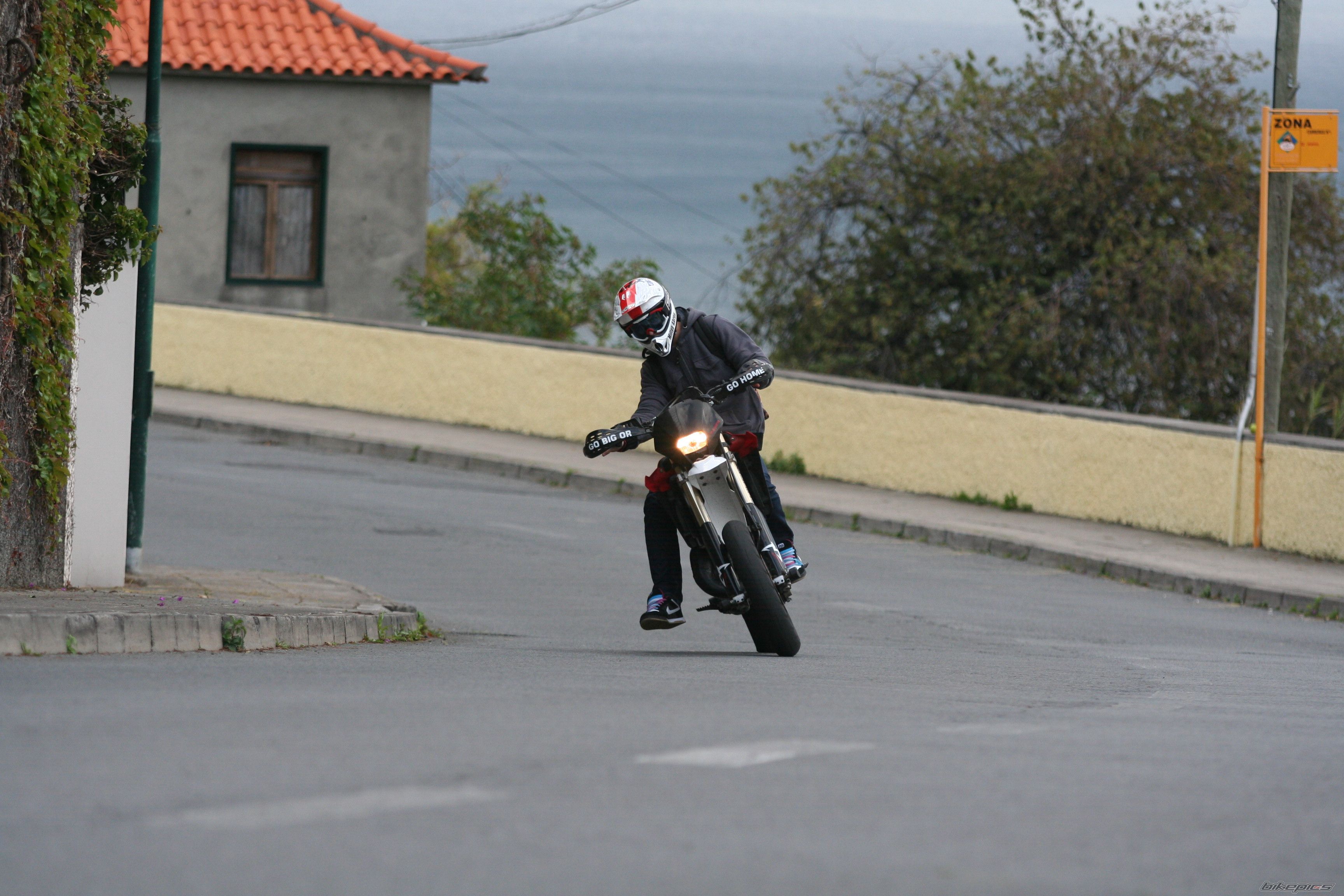 Photo 1686609