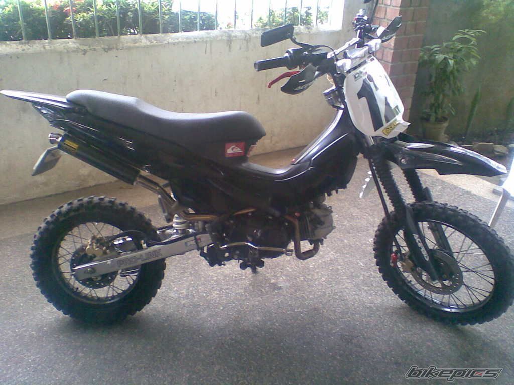 Photo 1686813