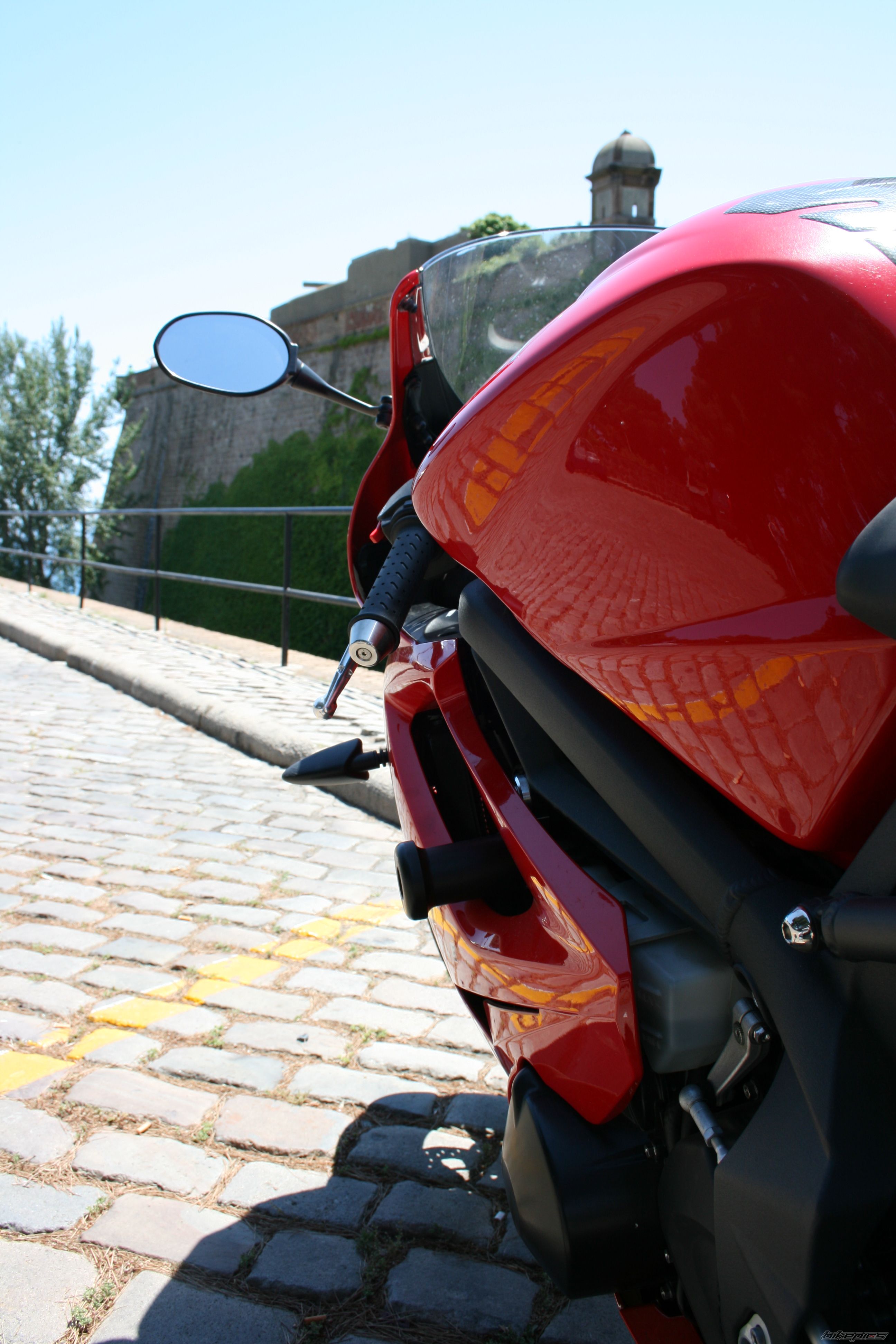 Bike Photo 1686944