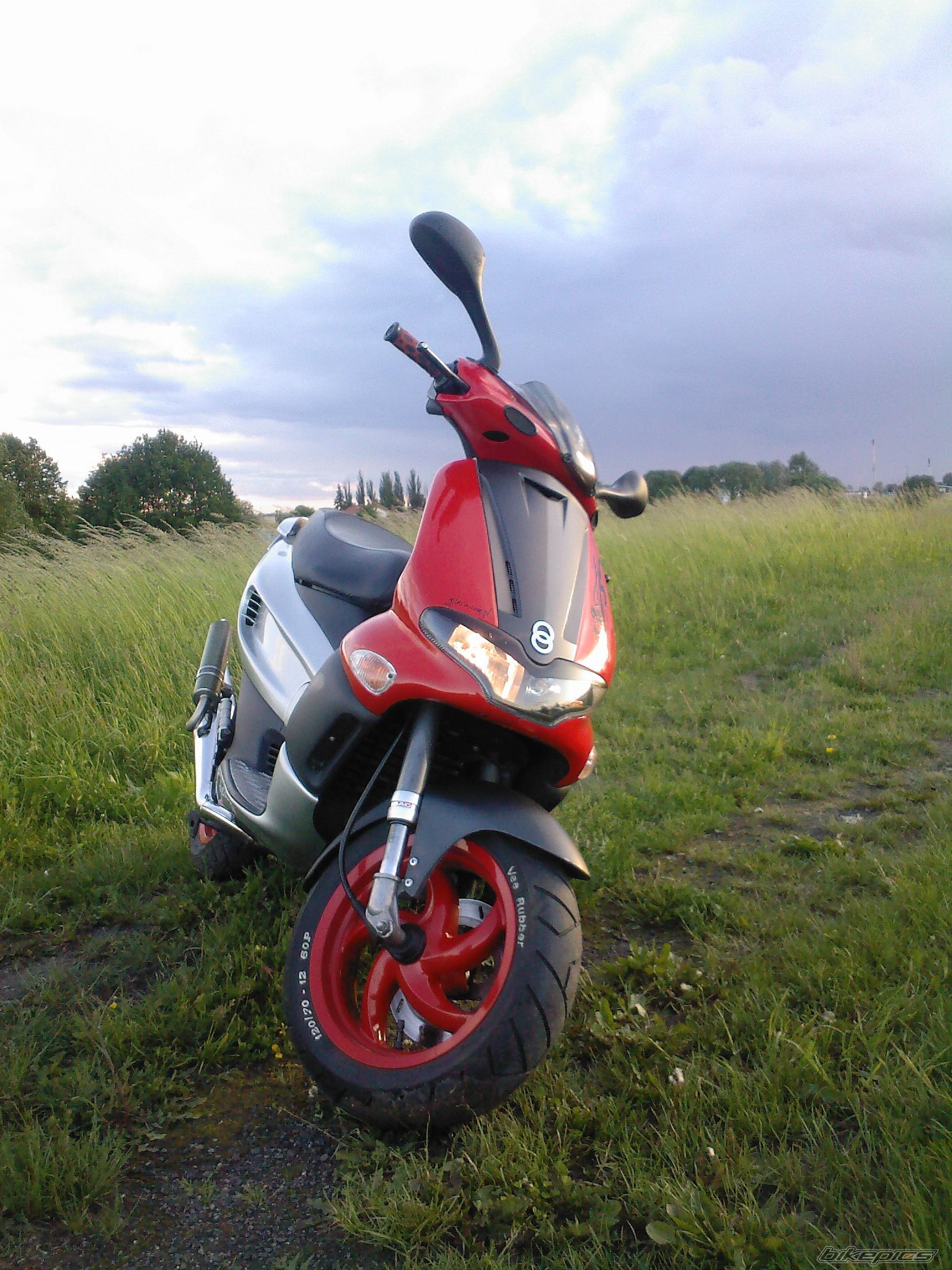 Photo 1686957