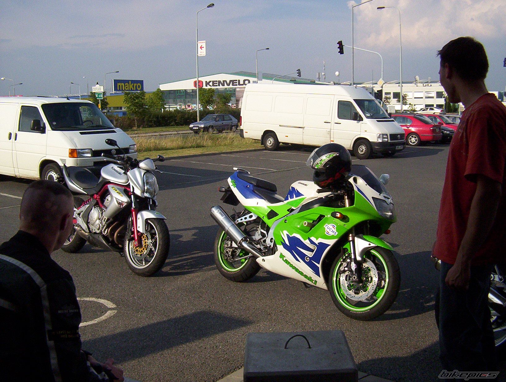 Photo 1687106