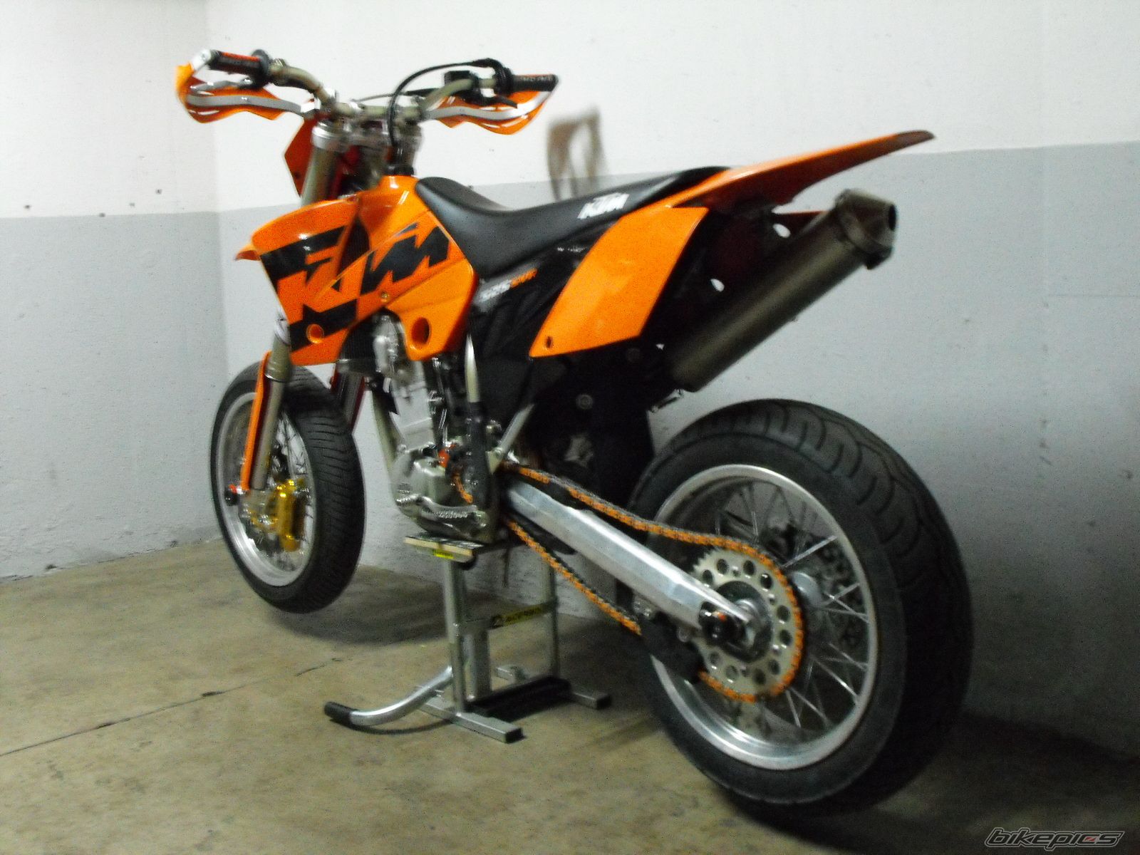 Photo 1687154