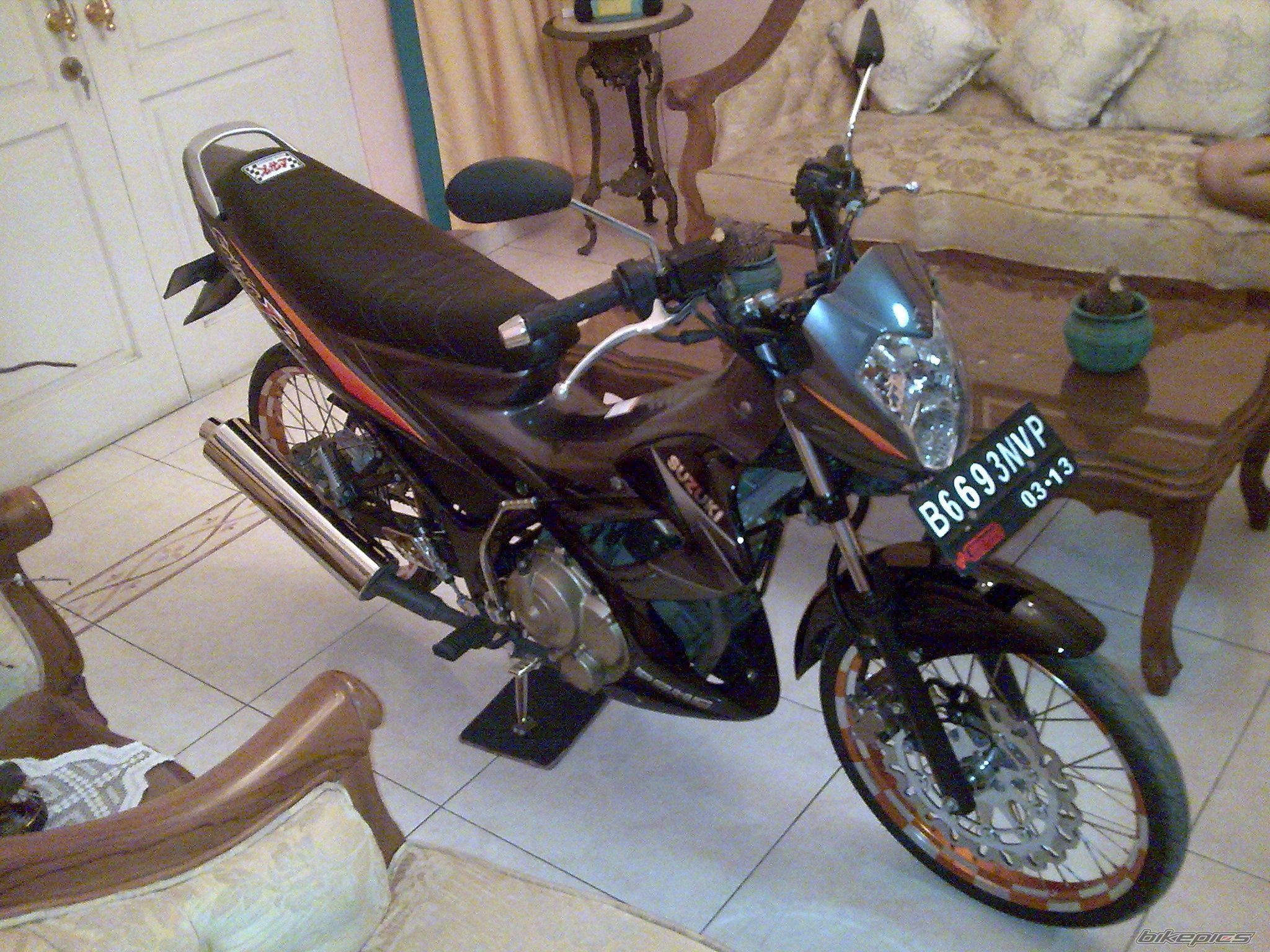 Photo 1687201